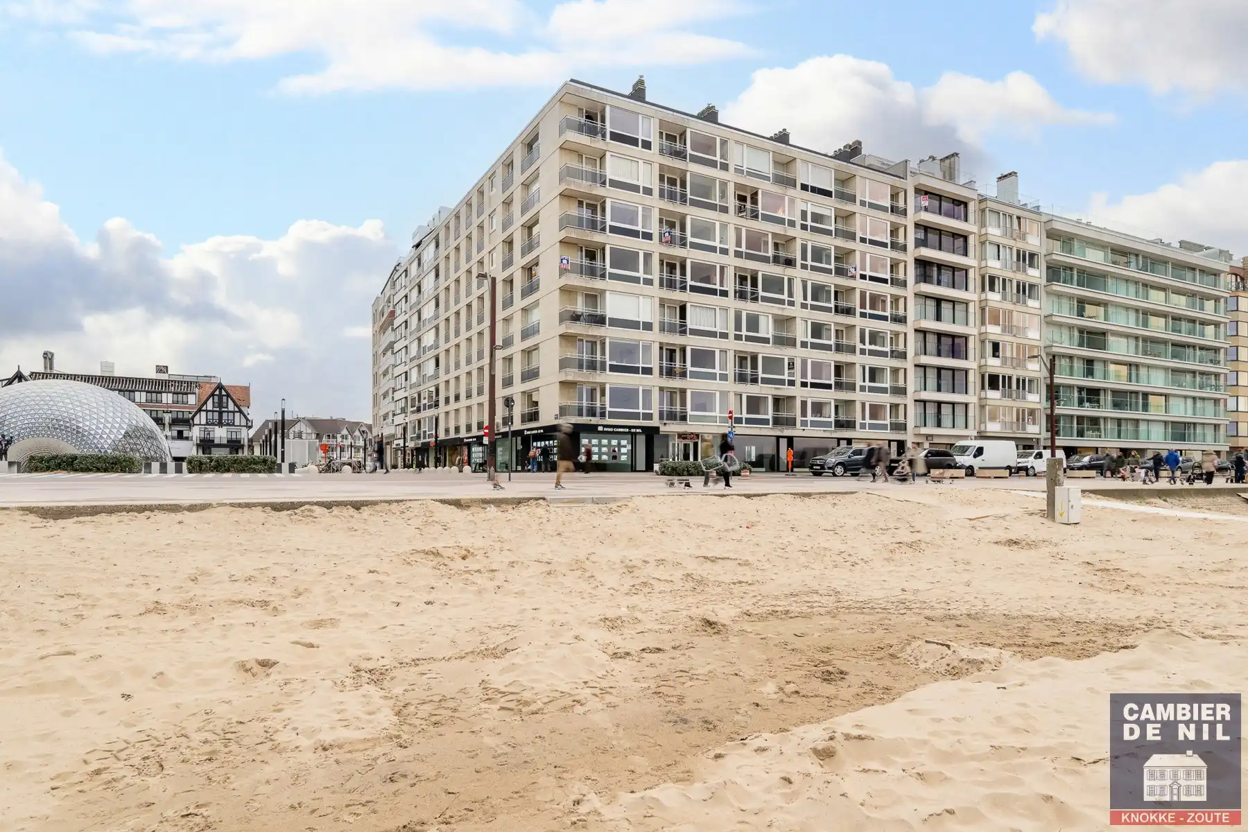 Lichtrijk, ongemeubeld, 3-slaapkamerappartement met frontaal zeezicht aan Albertplein – Hartje Zoute foto 30