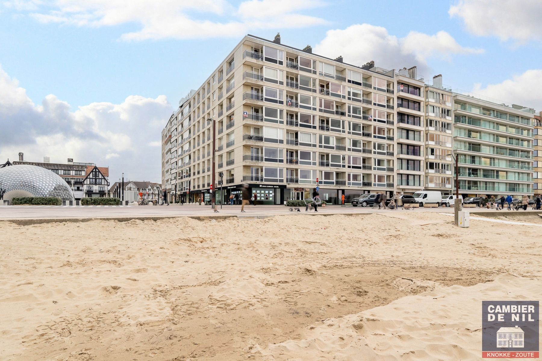 Lichtrijk, ongemeubeld, 3-slaapkamerappartement met frontaal zeezicht aan Albertplein – Hartje Zoute foto 30