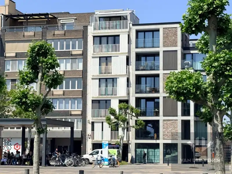 GEZELLIG 2-SLPK APPARTEMENT OP EEN TOP LOCATIE! foto {{pictureIndex}}