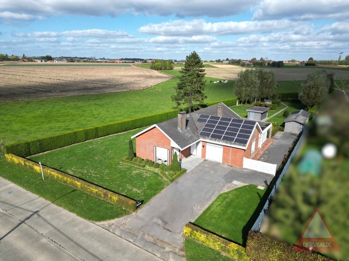 Hoofdfoto van de publicatie: Moorslede – Vrijstaande woning op ruim perceel met uitzicht over de velden