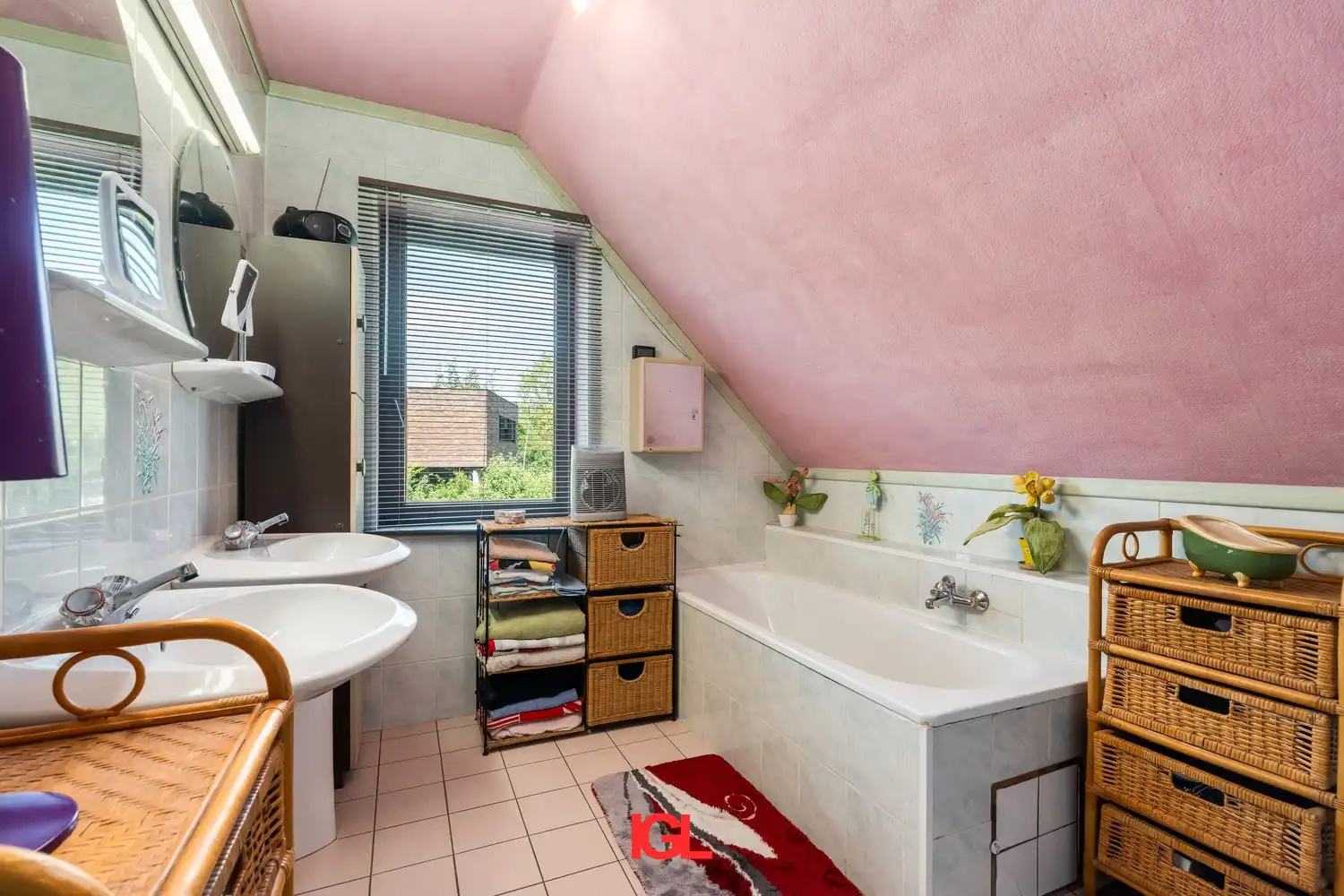 Rustig gelegen villa met 4 slaapkamers nabij het Colomapark foto 11