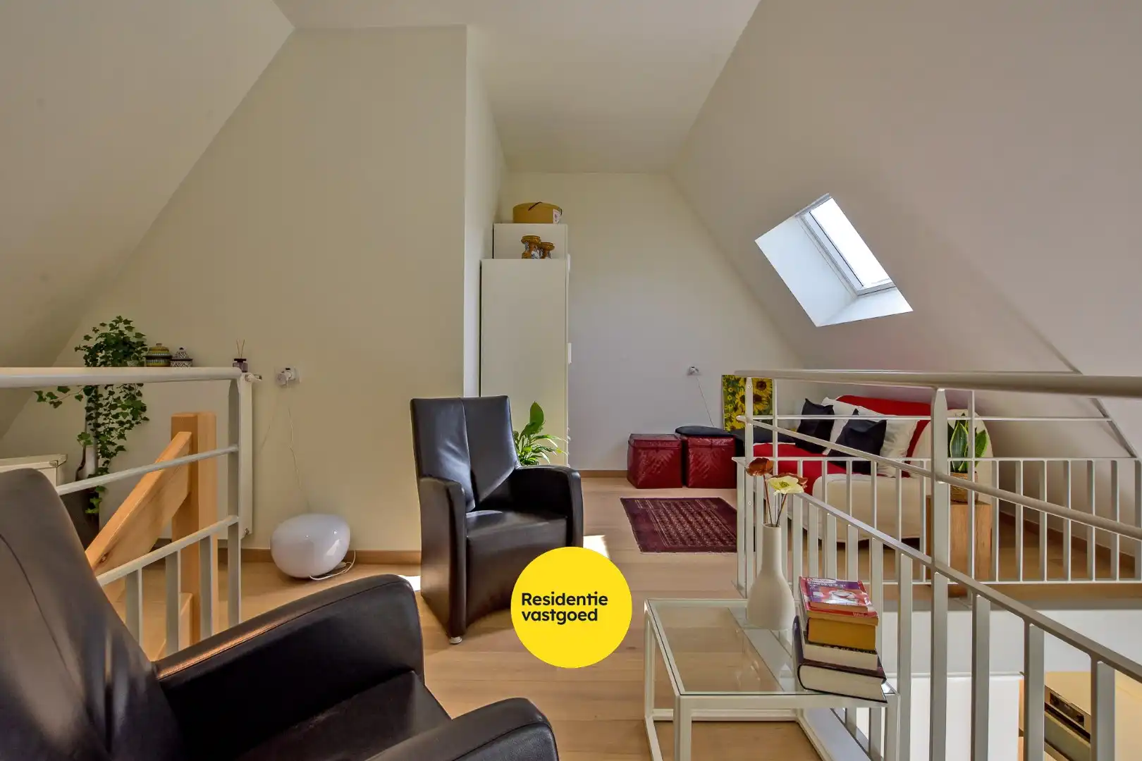 Luxueuze assistentieflat (89m² + 5m² terras) met 2 slaapkamers te Nieuwpoort.  foto 13