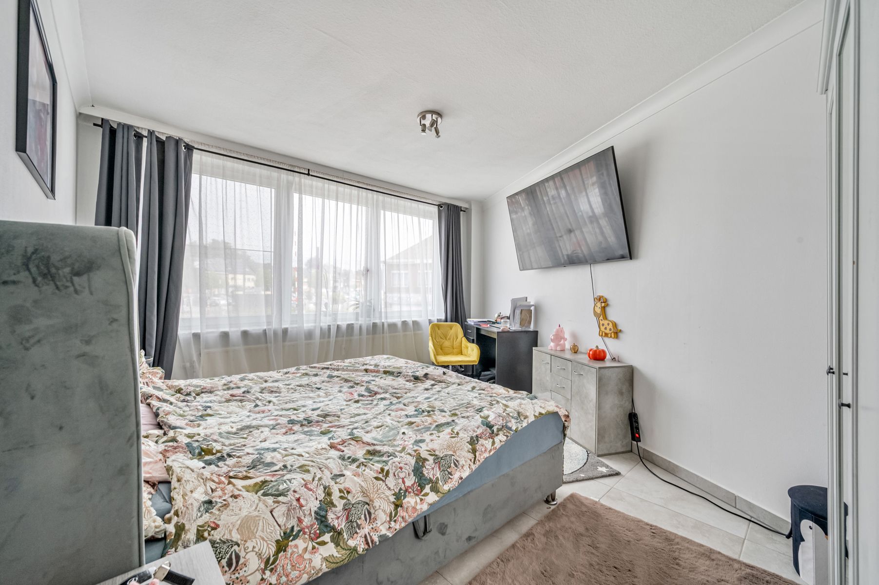 Gerenoveerd appartement met 1 slaapkamer en terras foto 8