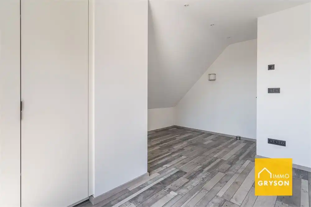 Luxe penthouse met 5 slaapkamers en zonnig terras foto 12