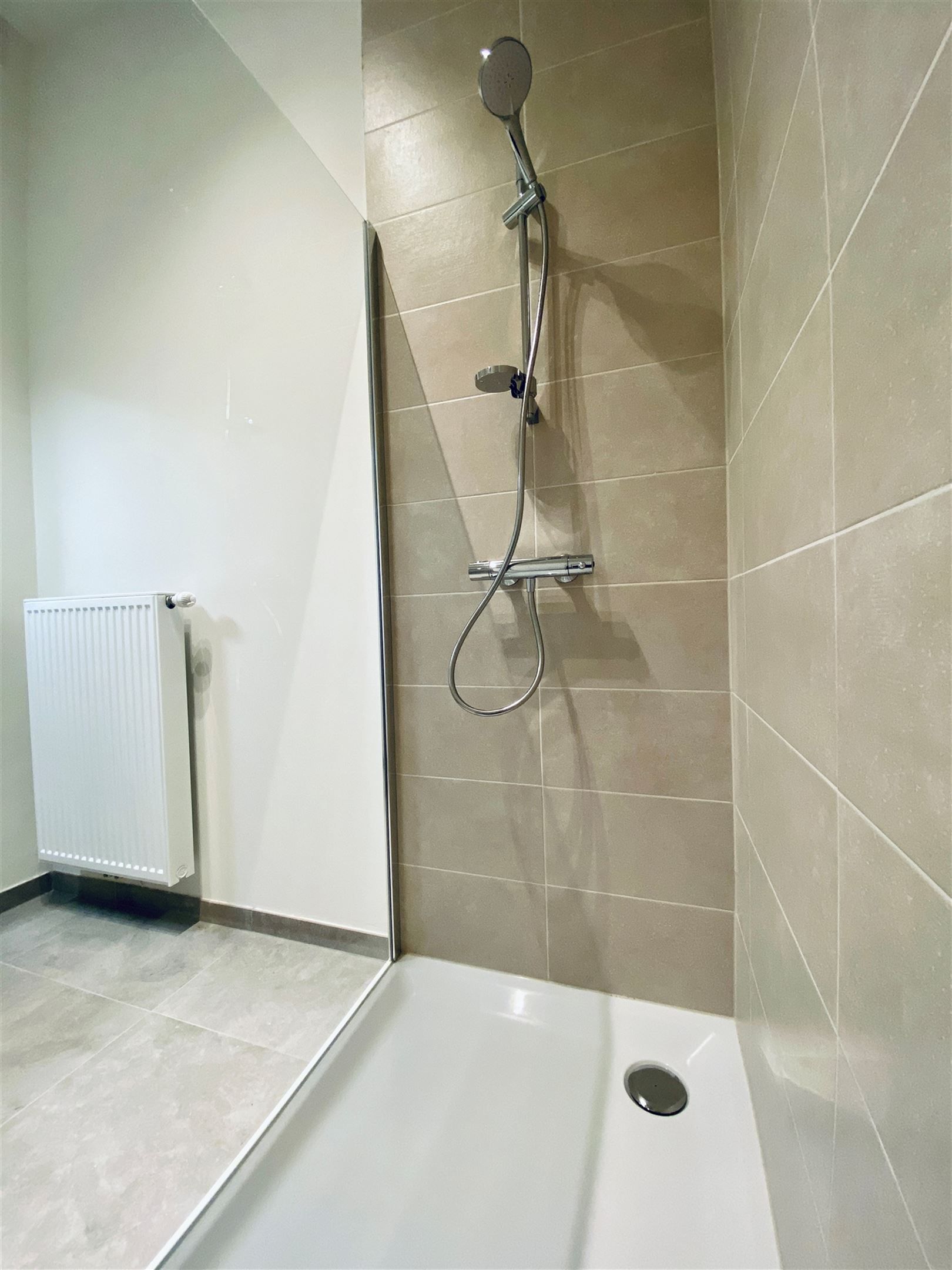 Ruim nieuwbouwappartement in centrum Ingelmunster foto 12