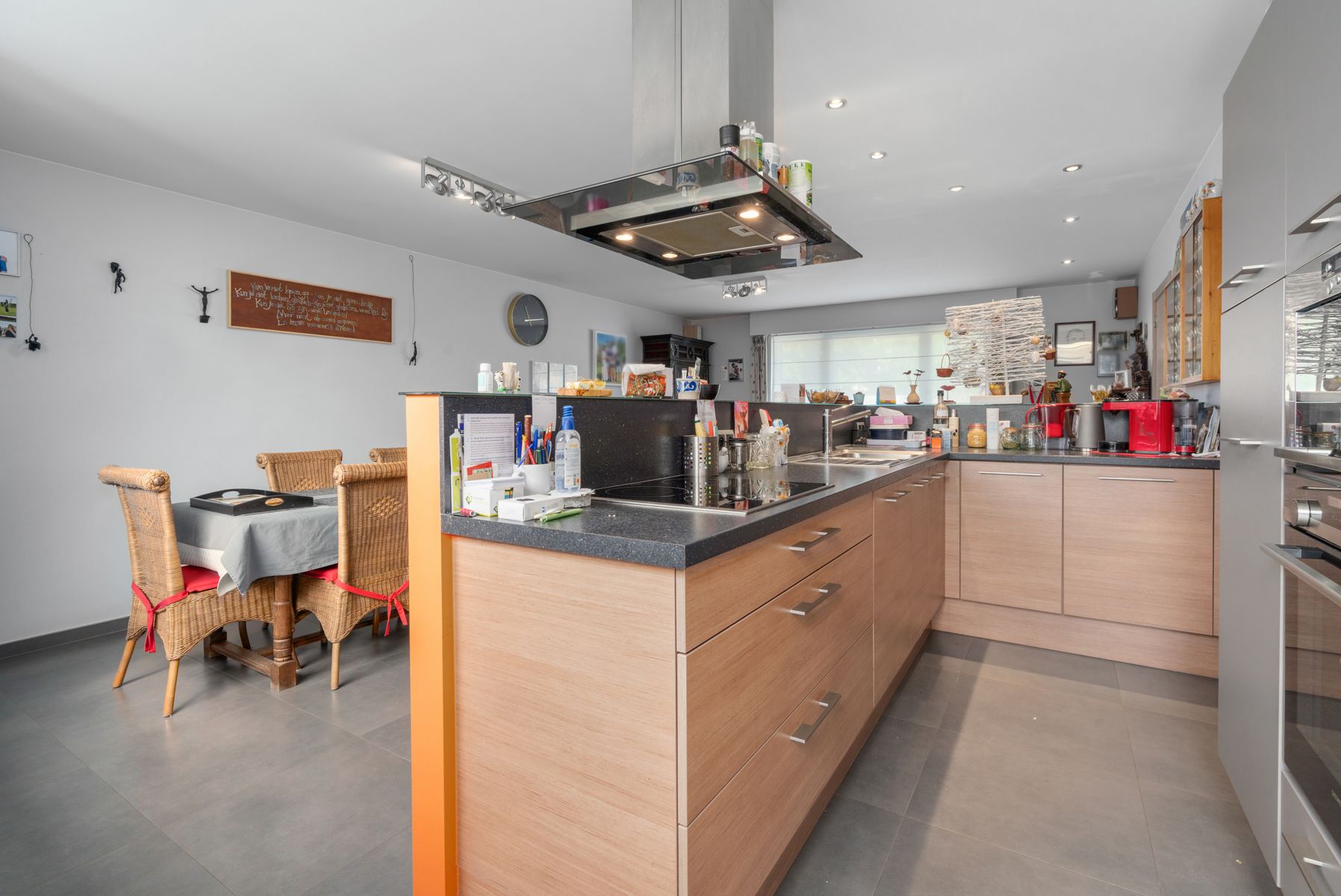 Gezellige, instapklare woning met garage en tuin foto 13