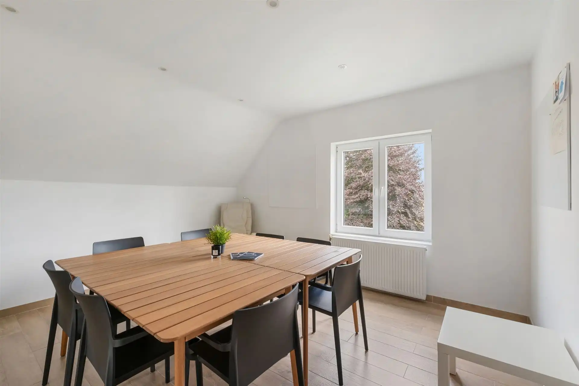 Ideaal kantoorgebouw/praktijk met appartement/extra kantoor foto 24