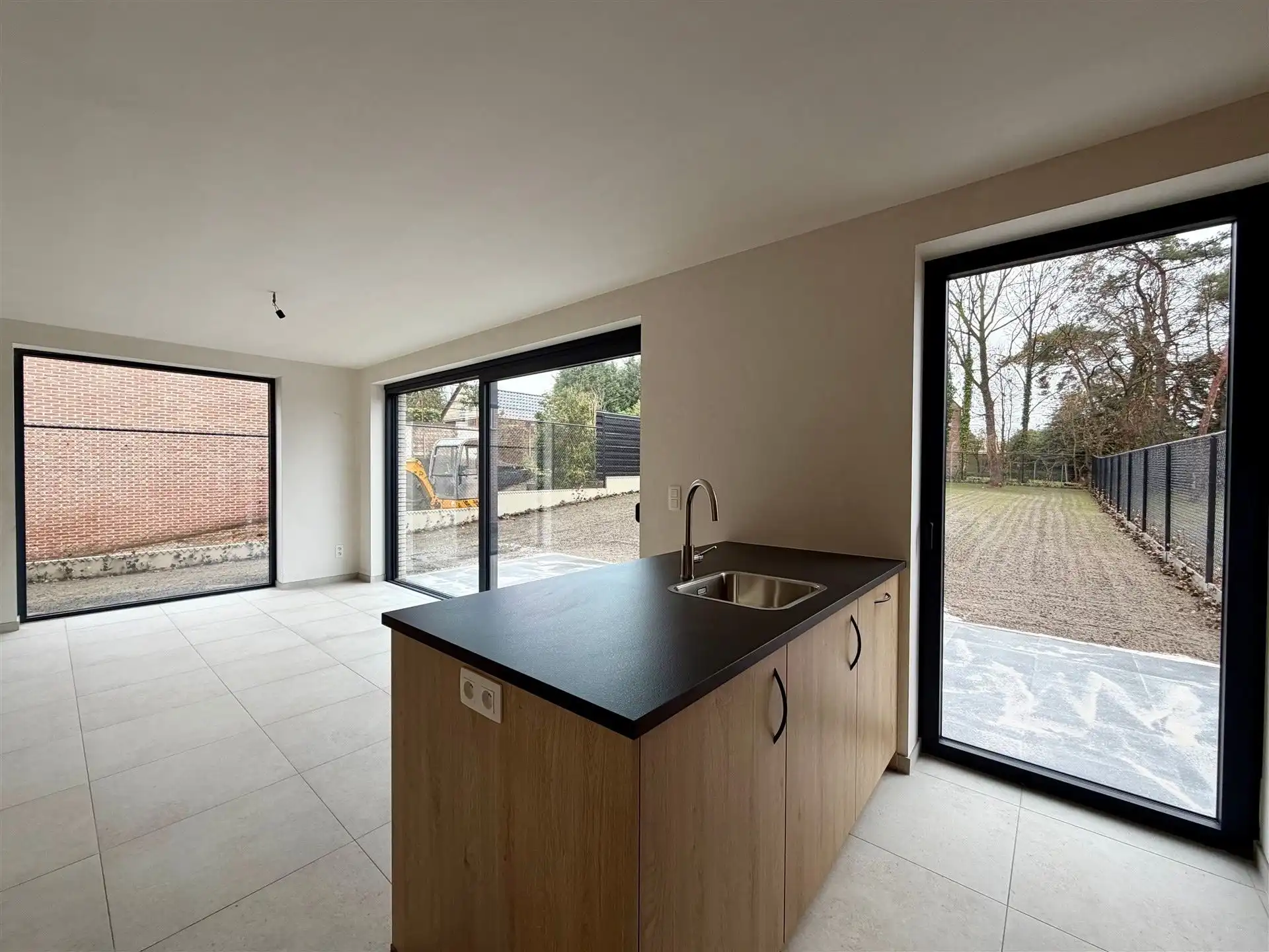 Nieuwbouwwoning - instapklaar, energiezuinig, prachtige ligging en 3 slaapkamers foto 7