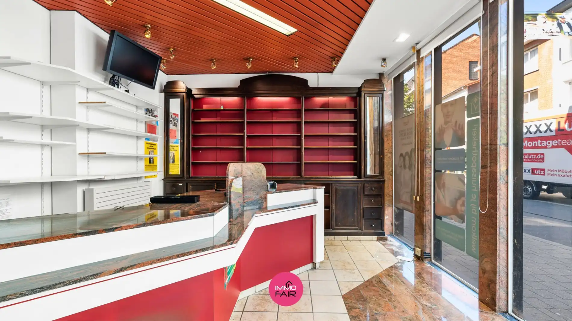 Polyvalent handelspand met duplexappartement in hartje Lanaken! foto 3