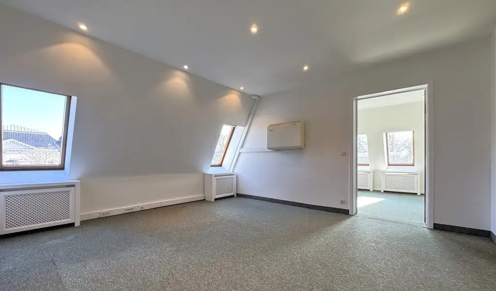 Kantoren te huur  in prachtig herenhuis te Antwerpen foto 17