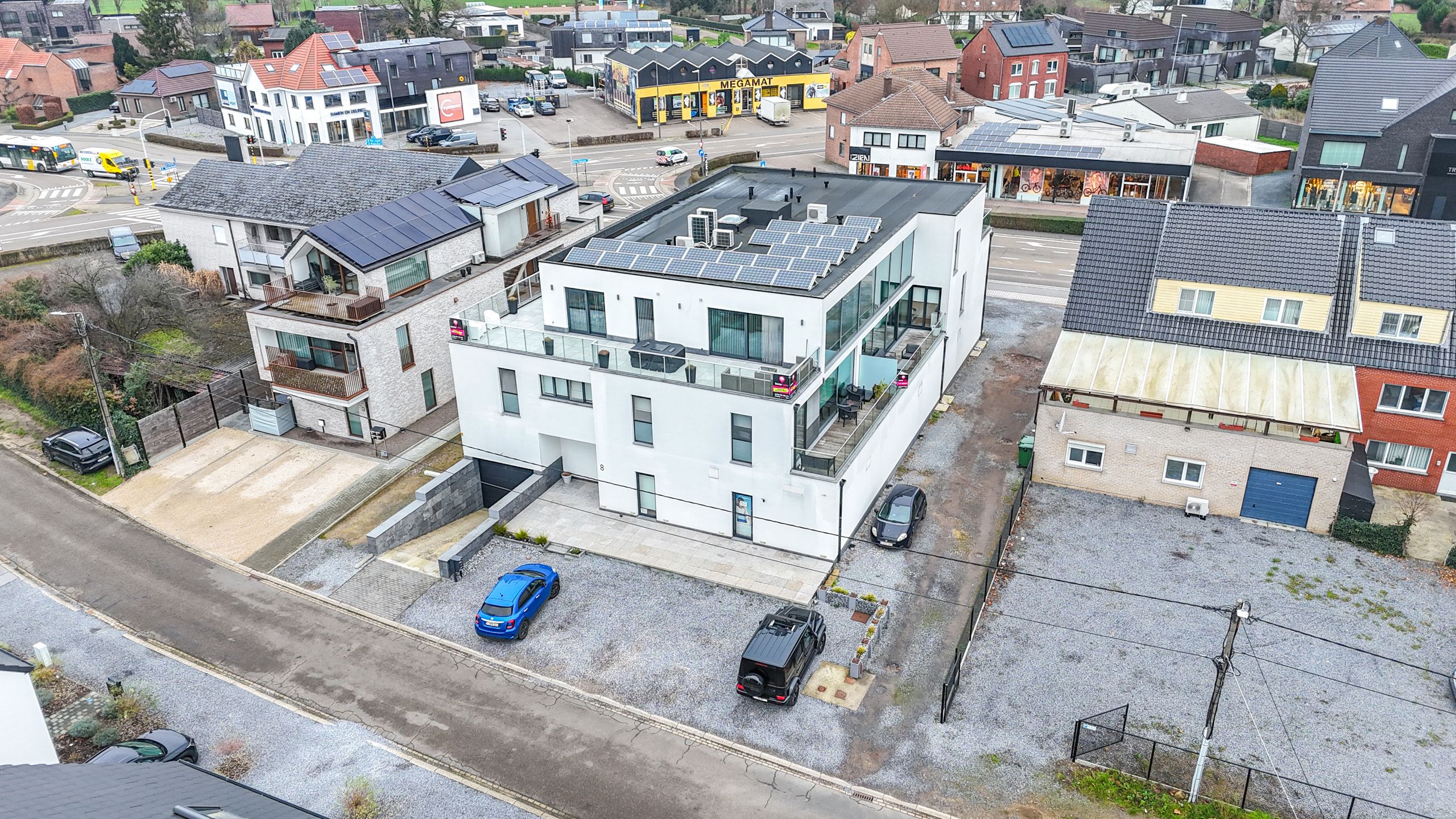 Ruim appartement met 3 slaapkamers en groot terras in Boekt! foto 49