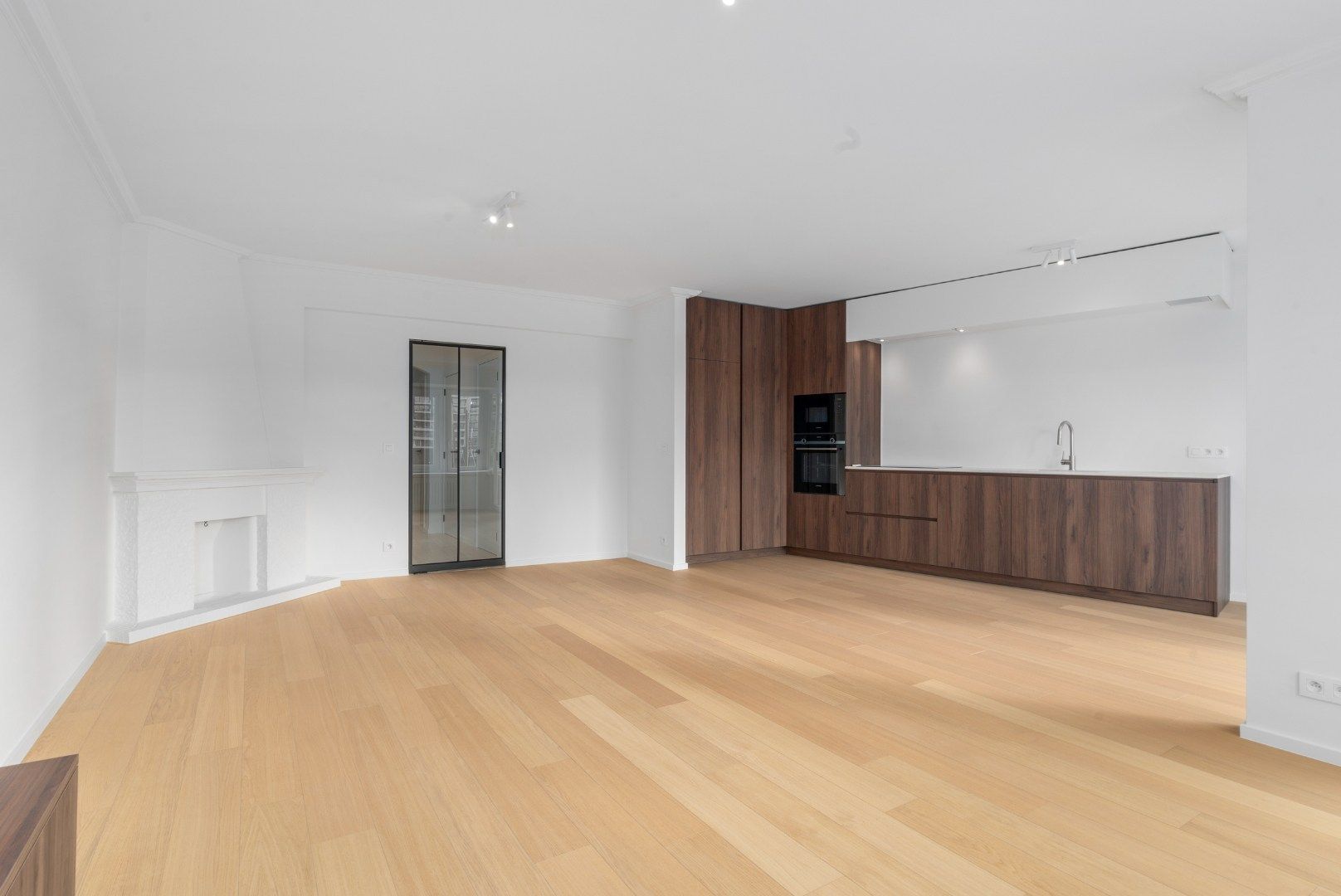 Exclusief gerenoveerd appartement te huur aan de Vindictivelaan in Oostende – met uniek zicht op de Mercator en jachthaven foto 7