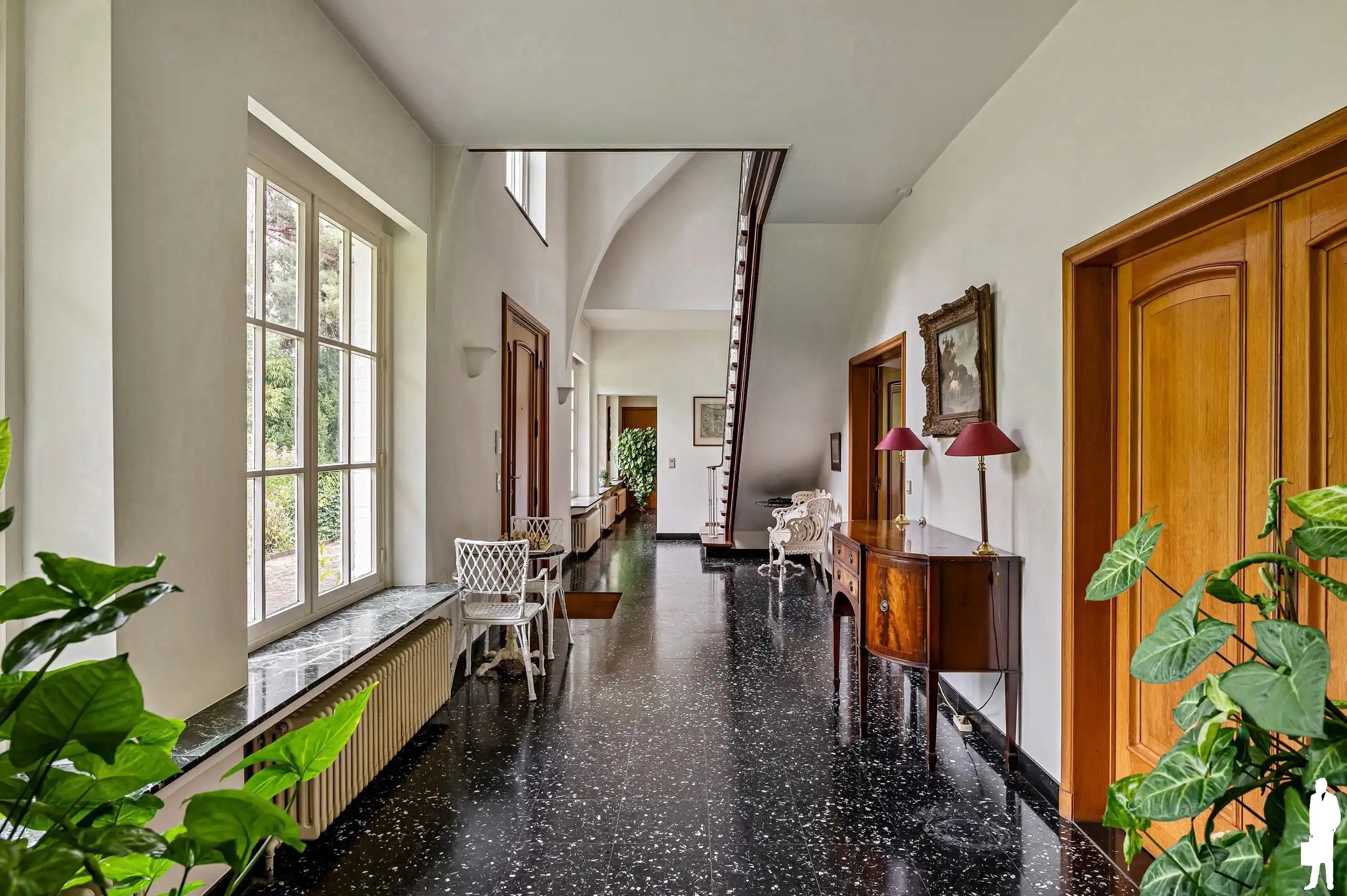 In Vriesdonk, statige villa met parktuin en prachtige gemeenschappelijke vijver waardoor men een weids uitzicht heeft. foto 5