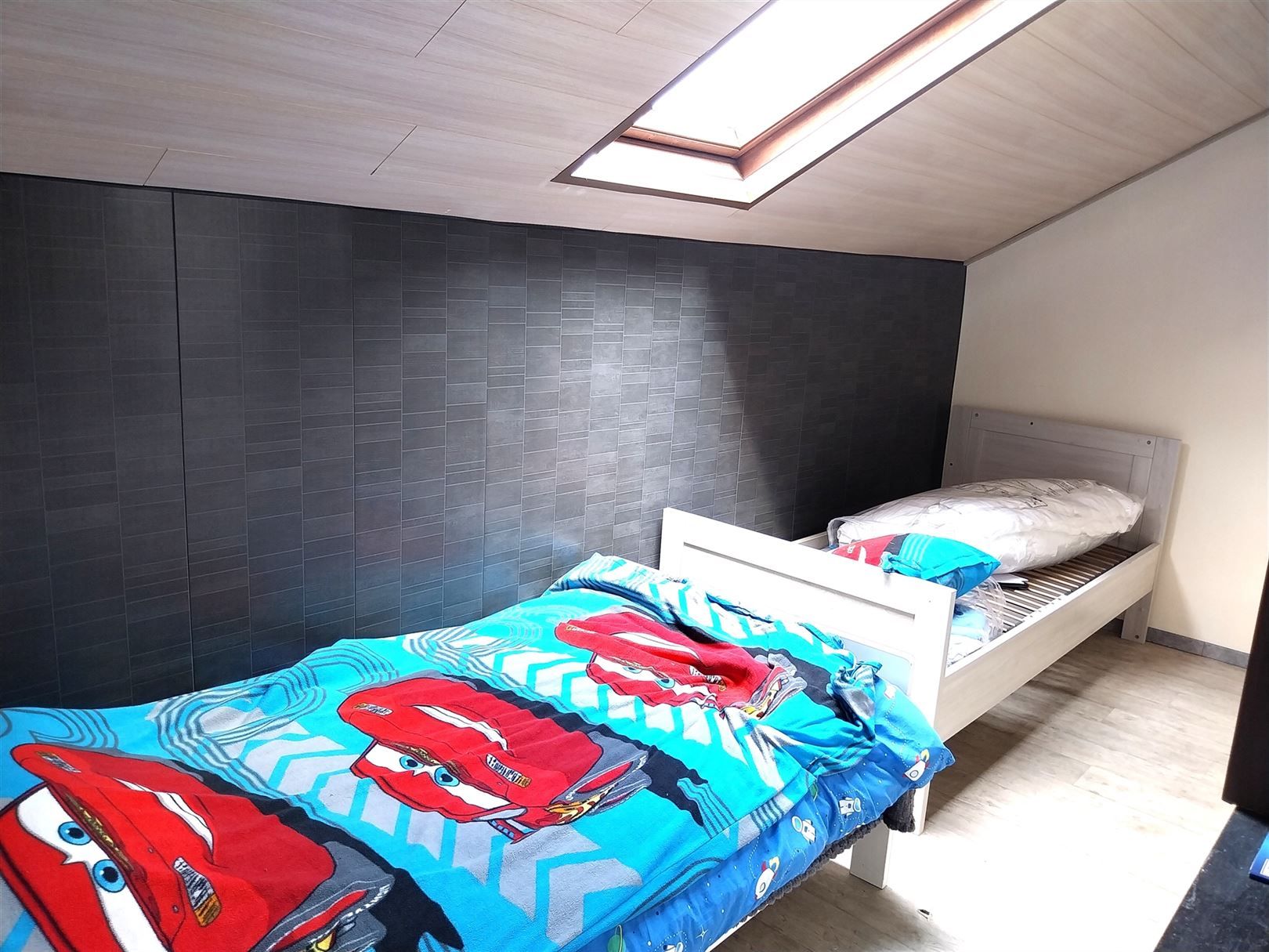 TE HUUR: Woning met 2 slaapkamers en tuintje in Genk! foto 12