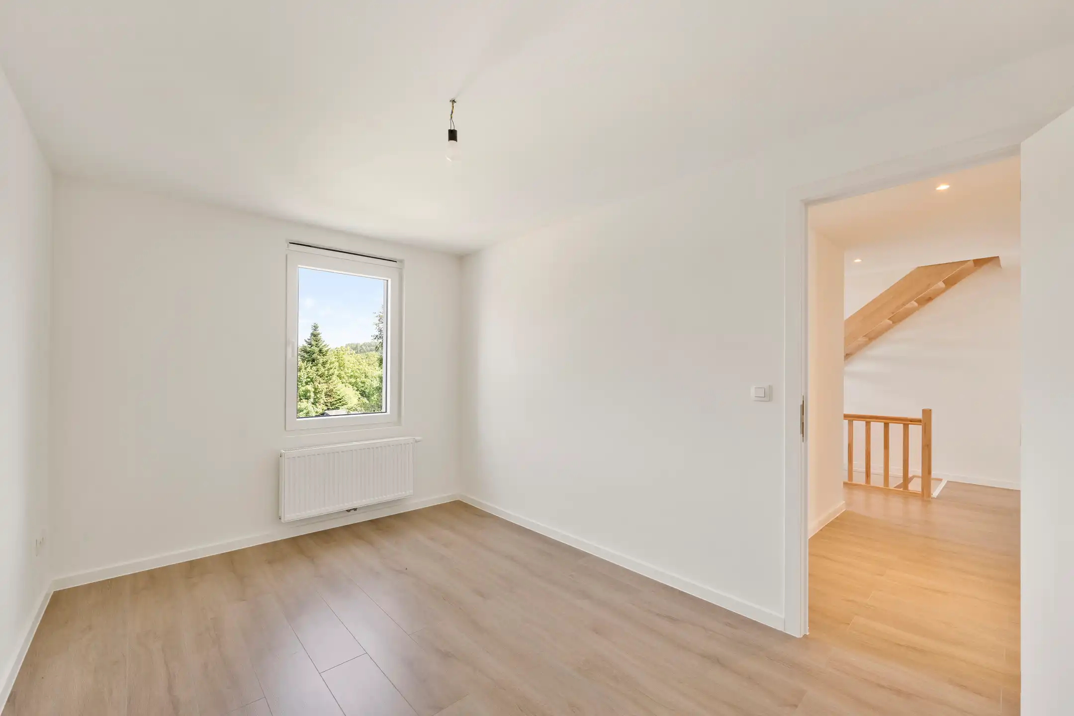 Instapklare topper met 5 slaapkamers en tuin in Moen foto 12