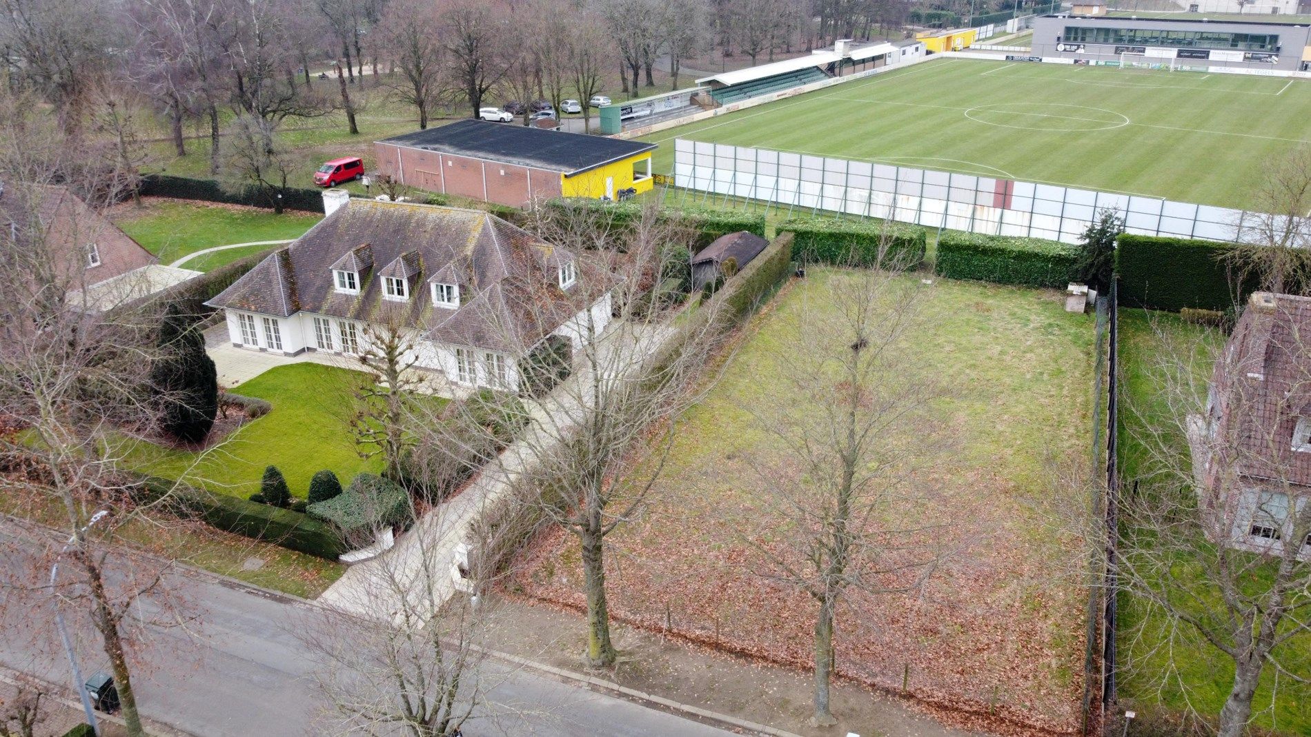 800m² Bouwgrond op topligging voor alleenstaande villa foto 1