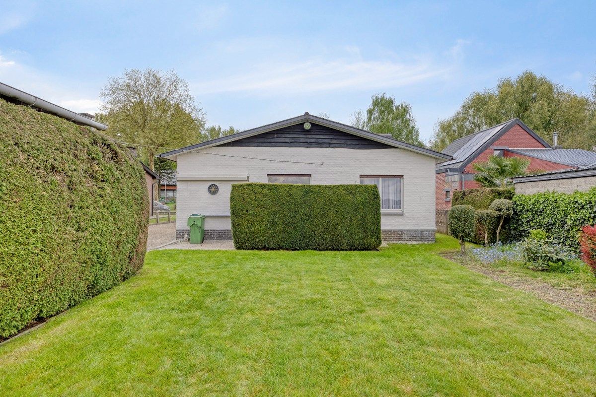 Ruime gelijkvloerse woning met zeer grote garage en leuke tuin te Tongeren  foto 22