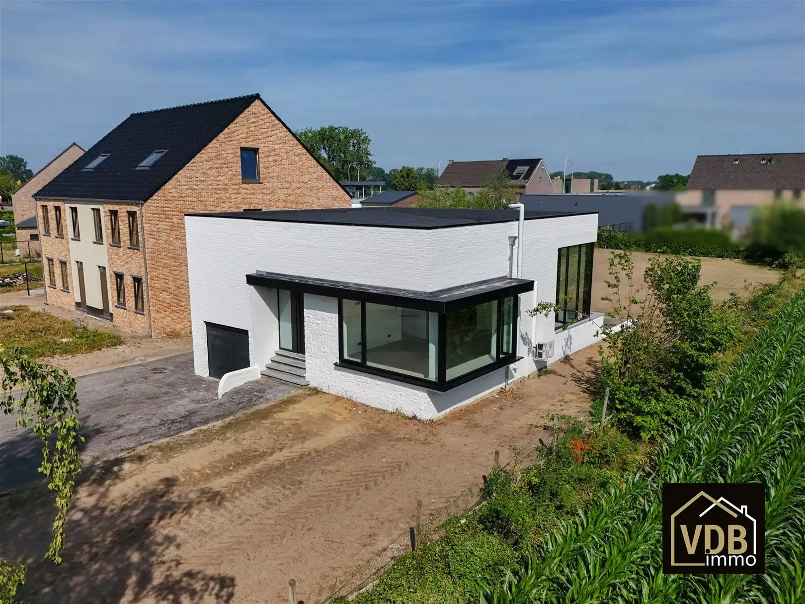 Een knus gerenoveerde woning met 3 slaapkamers en tuin foto 9
