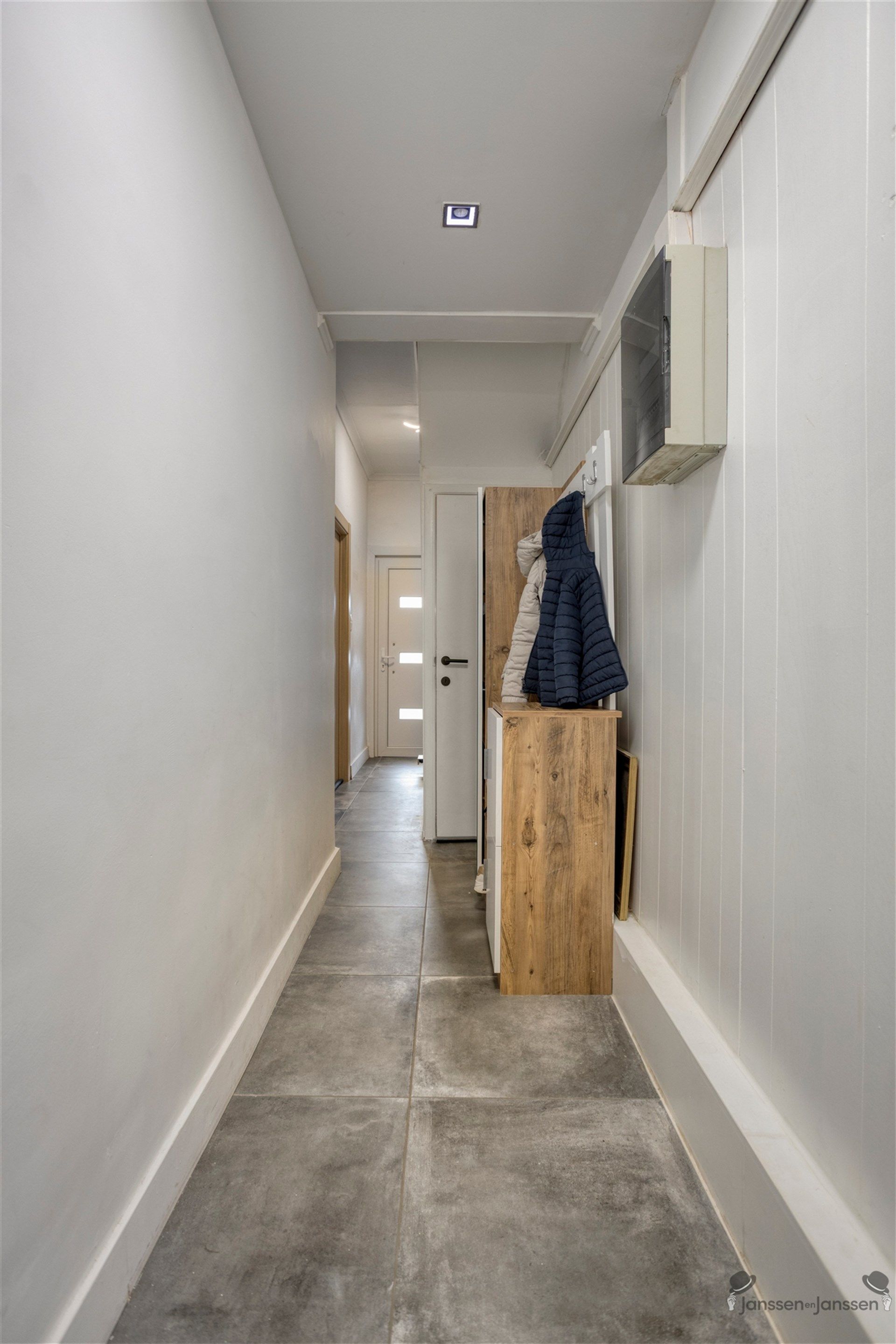 Gerenoveerde woning met 3 private parkeerplaatsen en stadstuin in hartje Diest foto 2