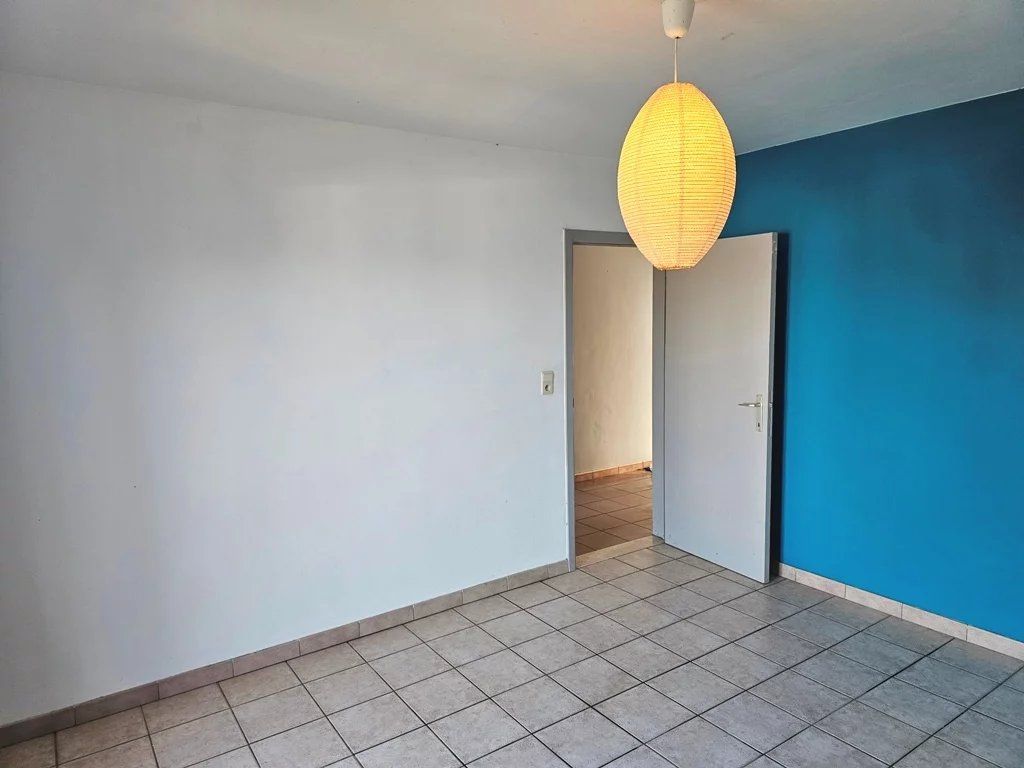Ruim apaprtement met 3 slaapkamers en groot terras. foto 11
