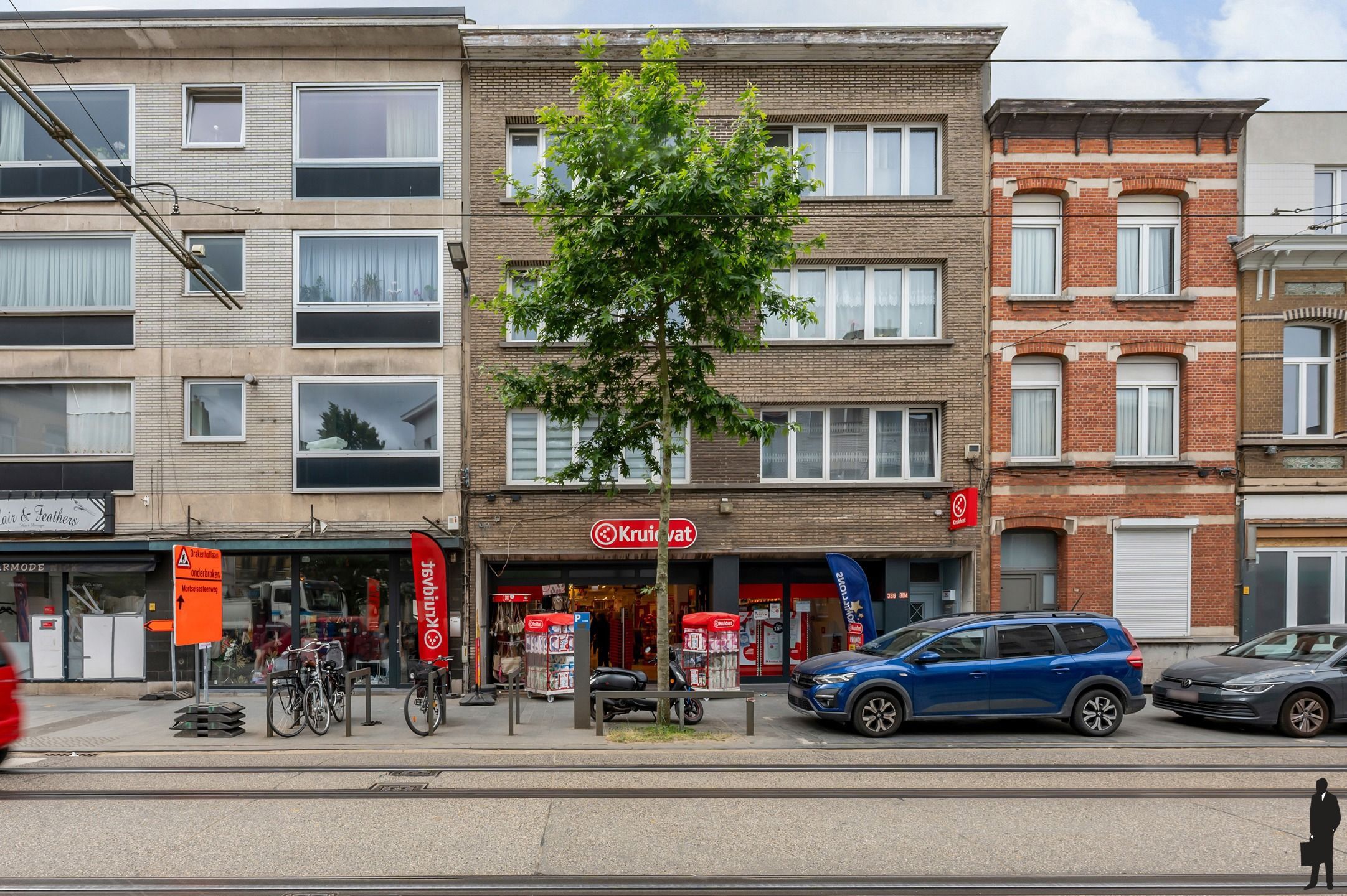 Commercieel gelijkvloers met magazijn – verhuurd aan Kruidvat (Deurne) foto 2