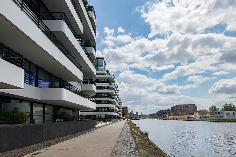 MOOI AFGEWERKT 2 SLAAPKAMER APPARTEMENT foto 4