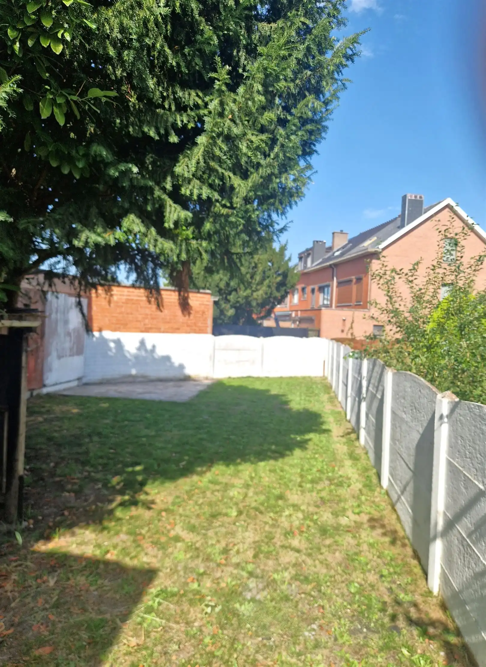 Instapklare woning  (HOB) gelegen in een rustige wijk. foto 5