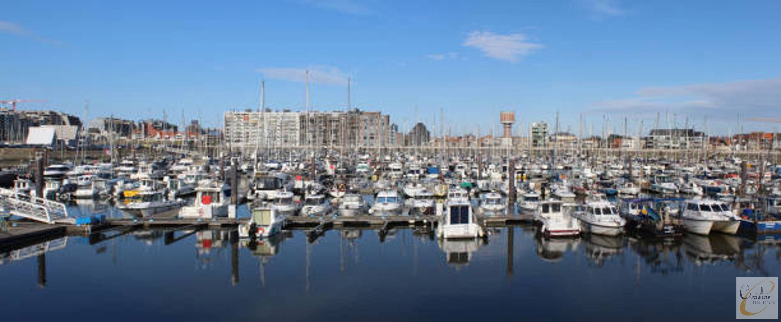 Karaktervol investeringspand op topligging in Blankenberge  foto 15