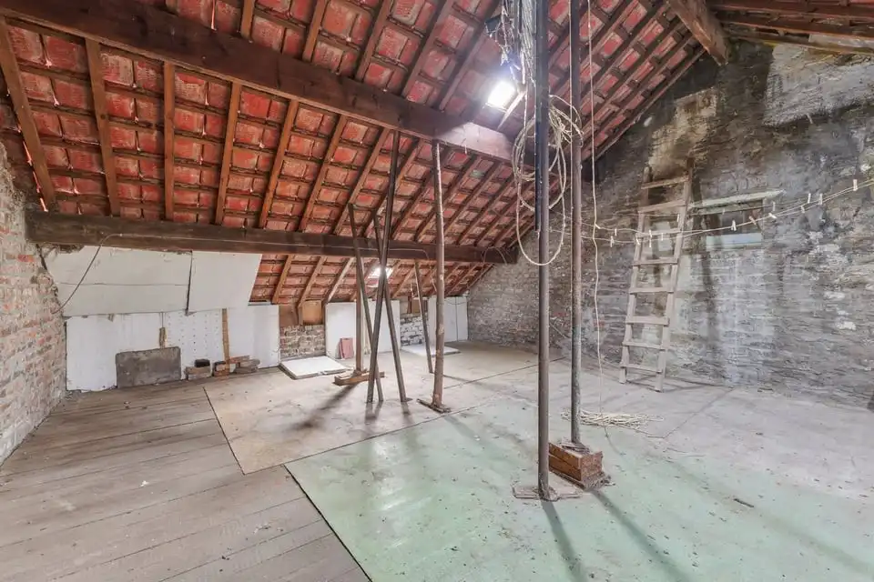 VOLLEDIG TE RENOVEREN WONING IN HEERS foto 20