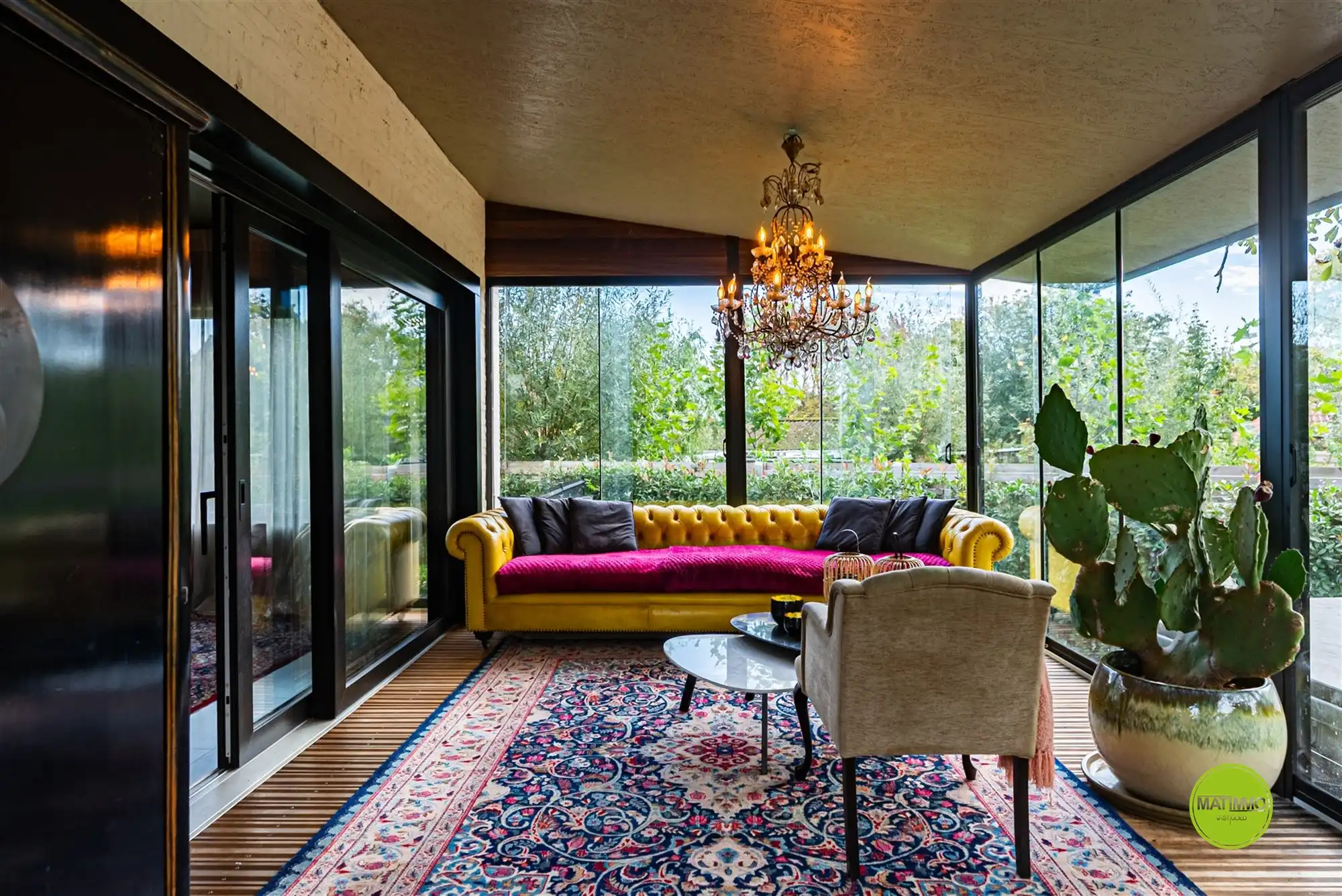 Unieke, luxueus gerenoveerde woning op uitzonderlijk perceel foto 22