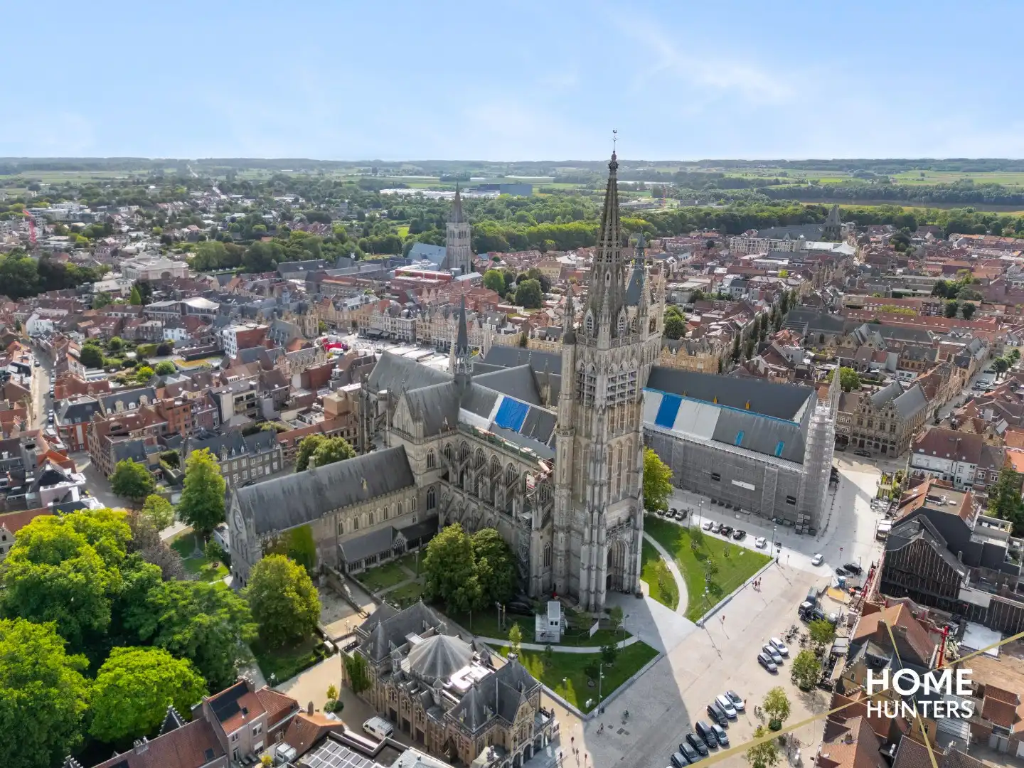 Een verborgen parel in het hart van Ieper – wonen, werken én genieten op één unieke locatie foto 4