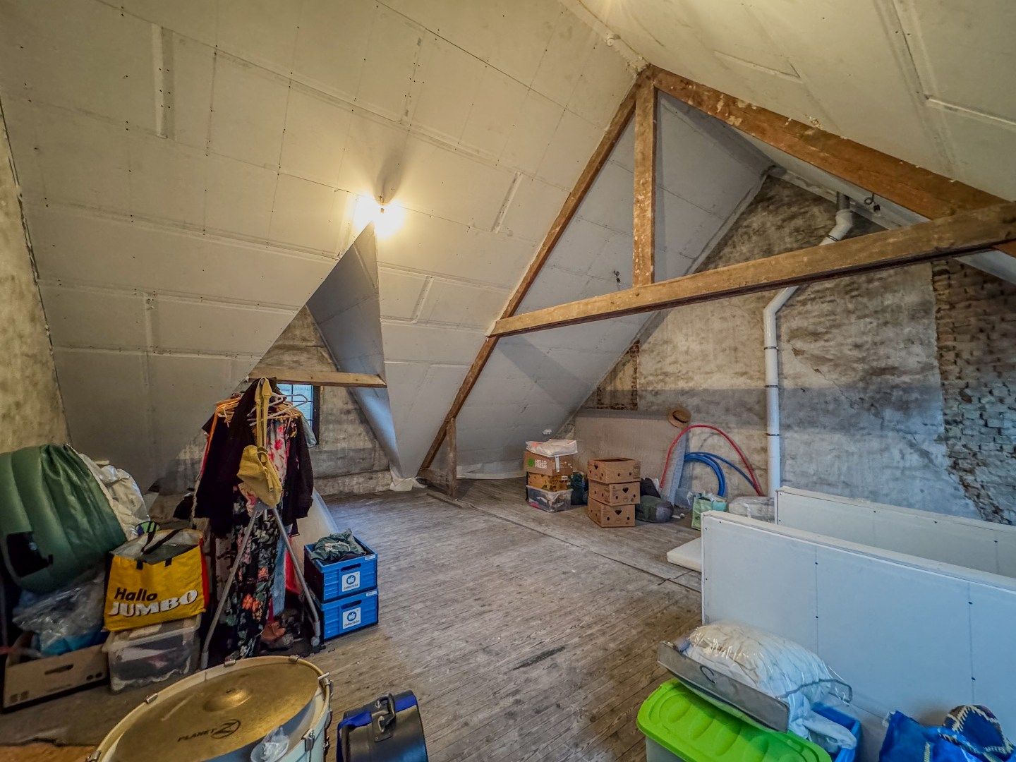 Woning met 3 slaapkamers, garage en gezellig stadstuintje met berging. foto 18