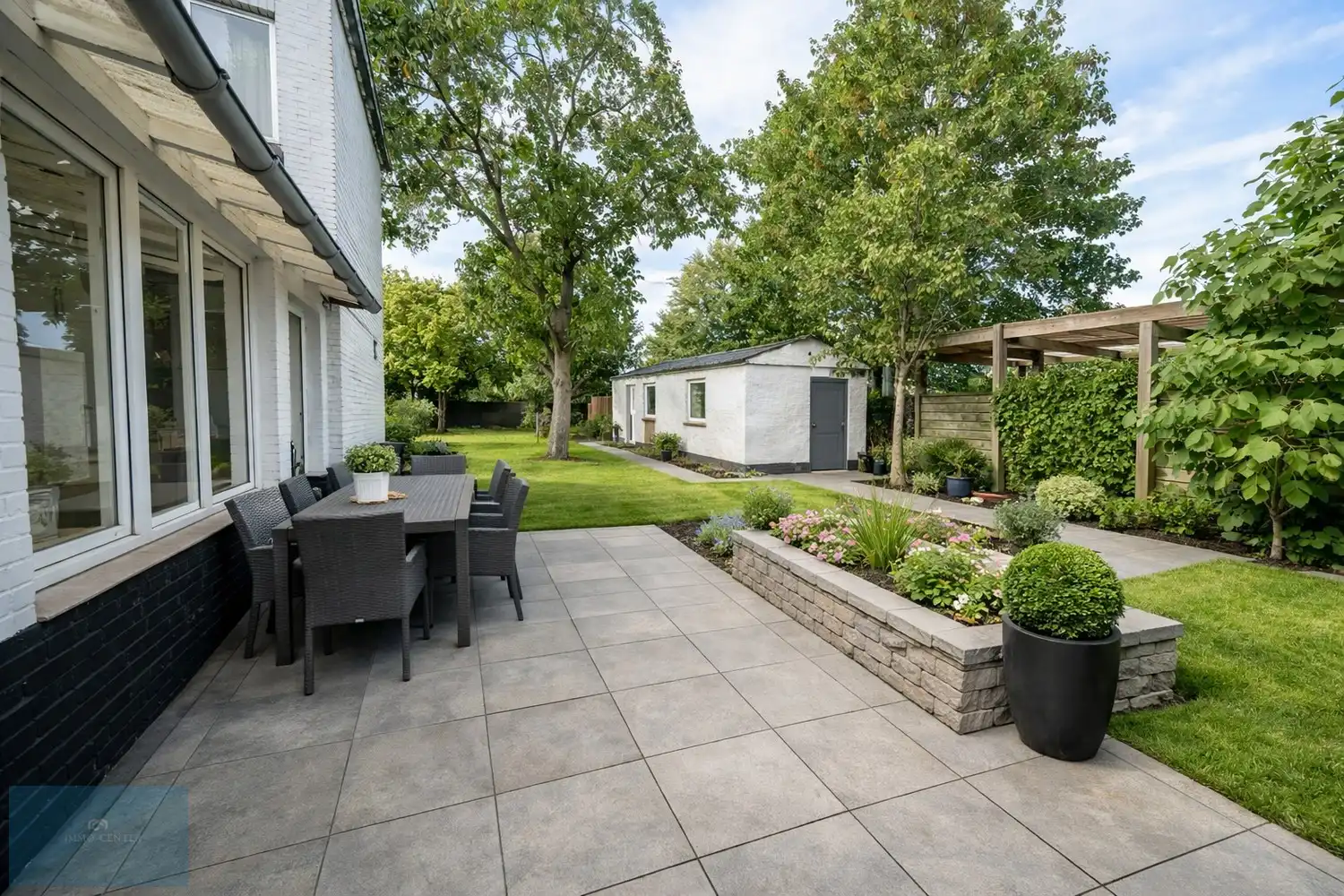 Hoofdfoto van de publicatie: Ruime woning met 4 slaapkamers, tuin en garage – Genk (Winterslag)