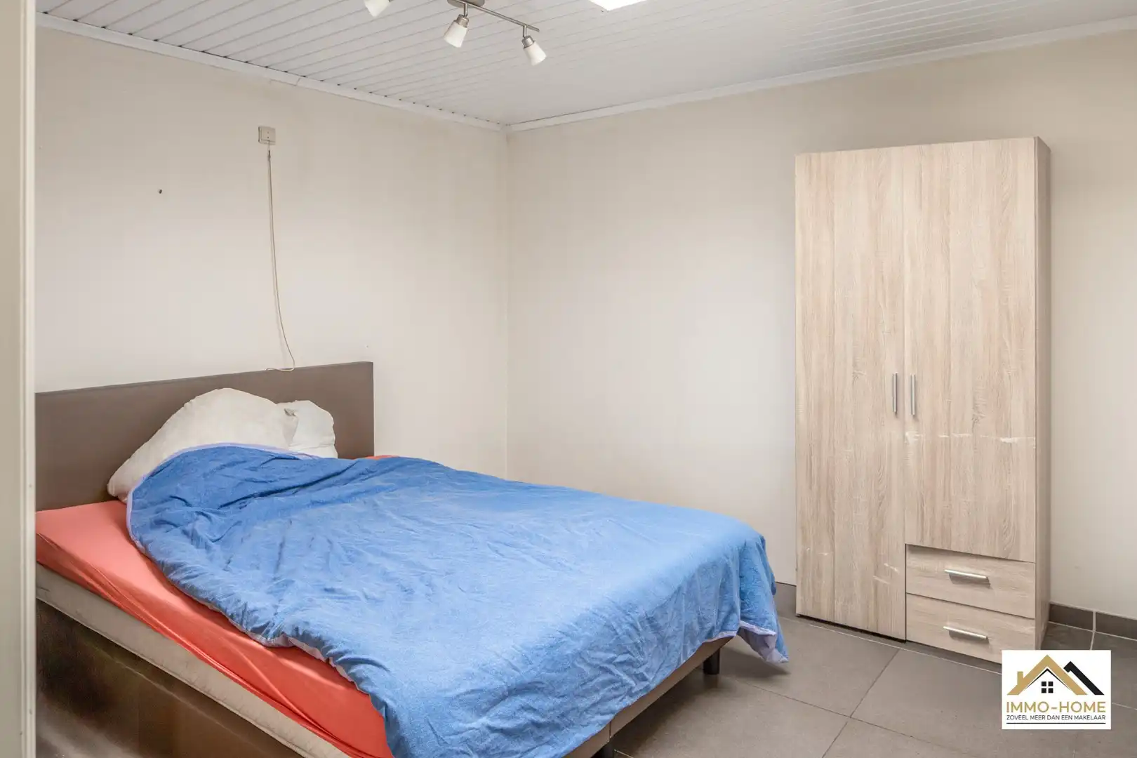 Opbrengsteigerndom met vijf appartementen foto 7