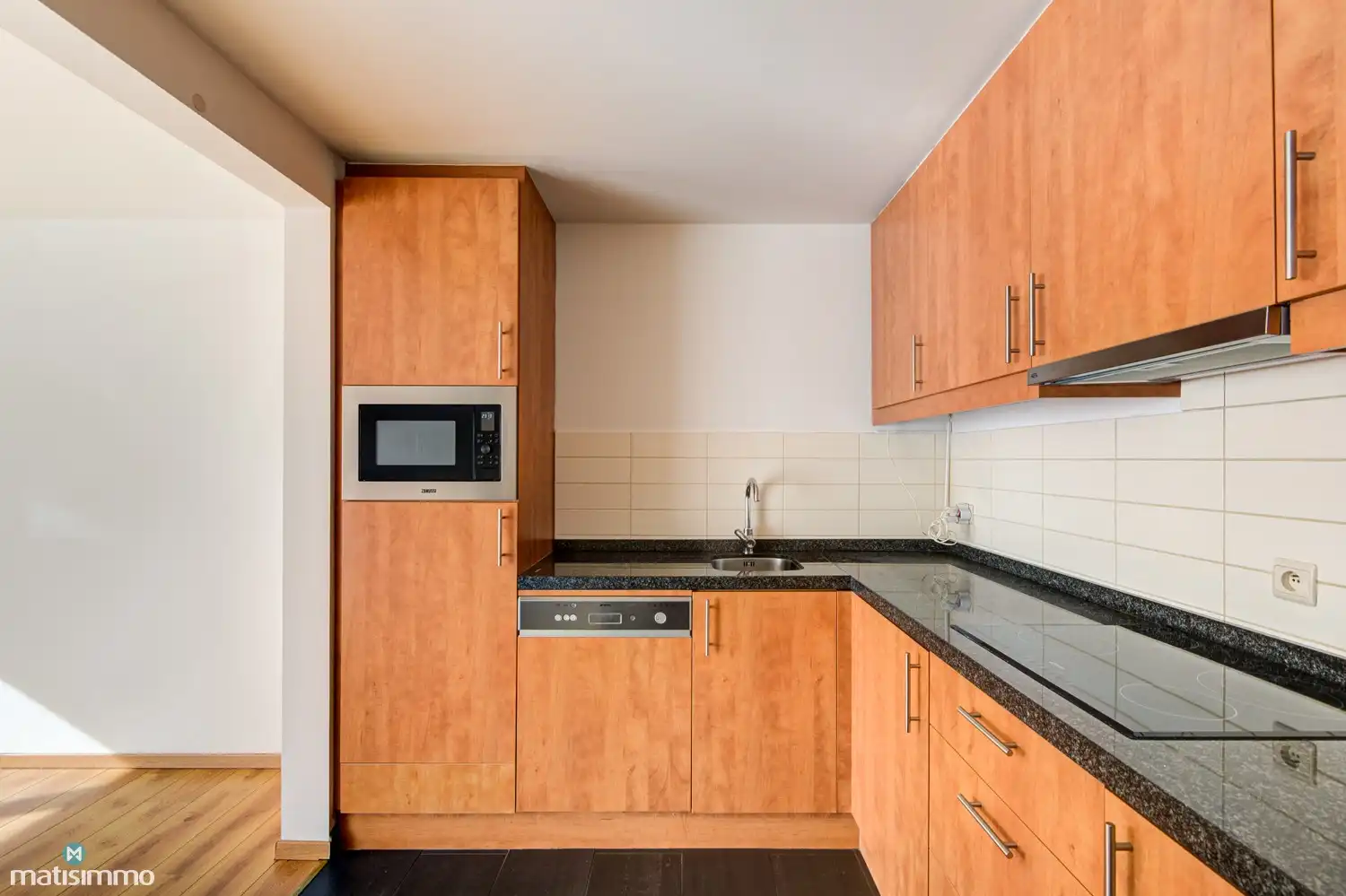 VERZORGD INSTAPKLAAR APPARTEMENT MET 2 SLAAPKAMERS EN RUIM TERRAS TE MUNSTERBILZEN foto 9