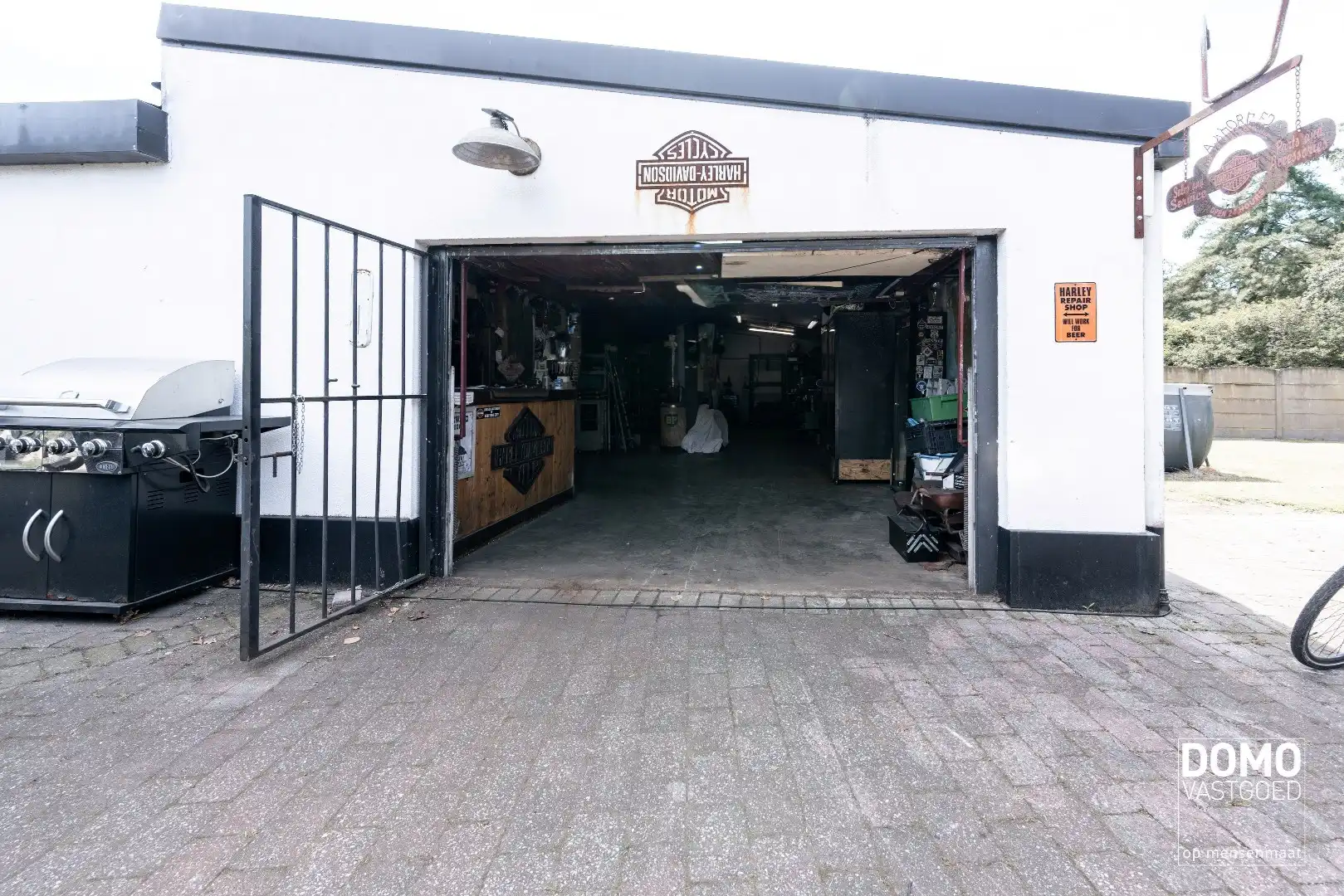 UNIEKE EIGENDOM MET WONING, 2 APPARTEMENTEN EN MAGAZIJNEN OP 13A88CA foto 20