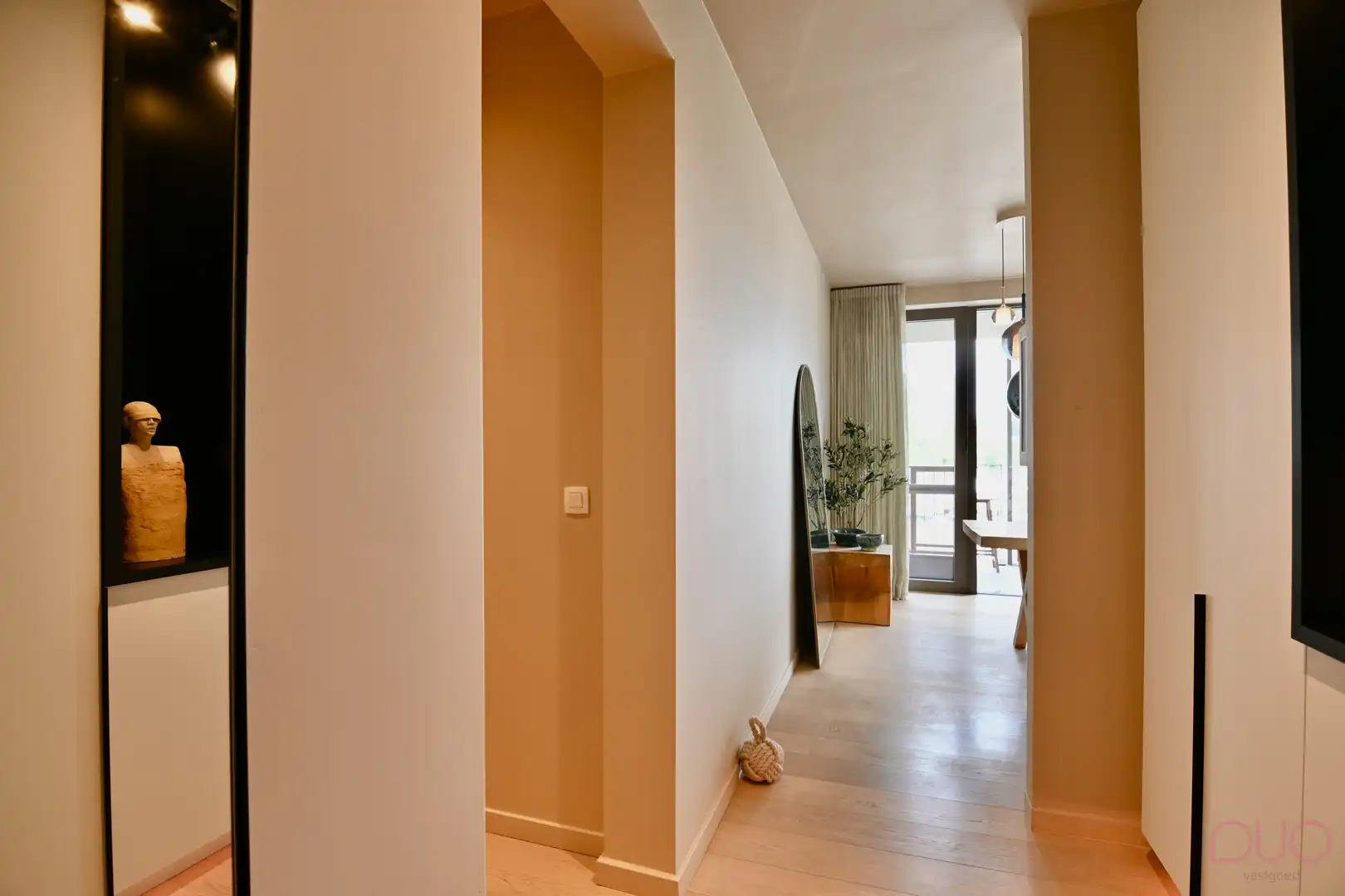 Wonen aan het water, midden in het bruisende hart van Hasselt – perfect bereikbaar en volledig instapklaar! foto 4