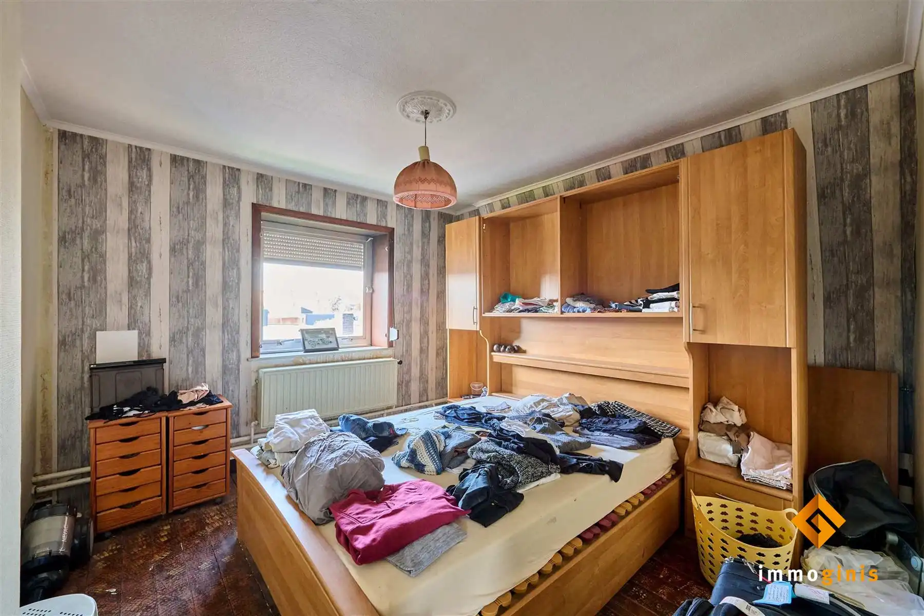Knusse, te renoveren woning met 3 slaapkamers op een ruim perceel van 8a62ca! foto 11