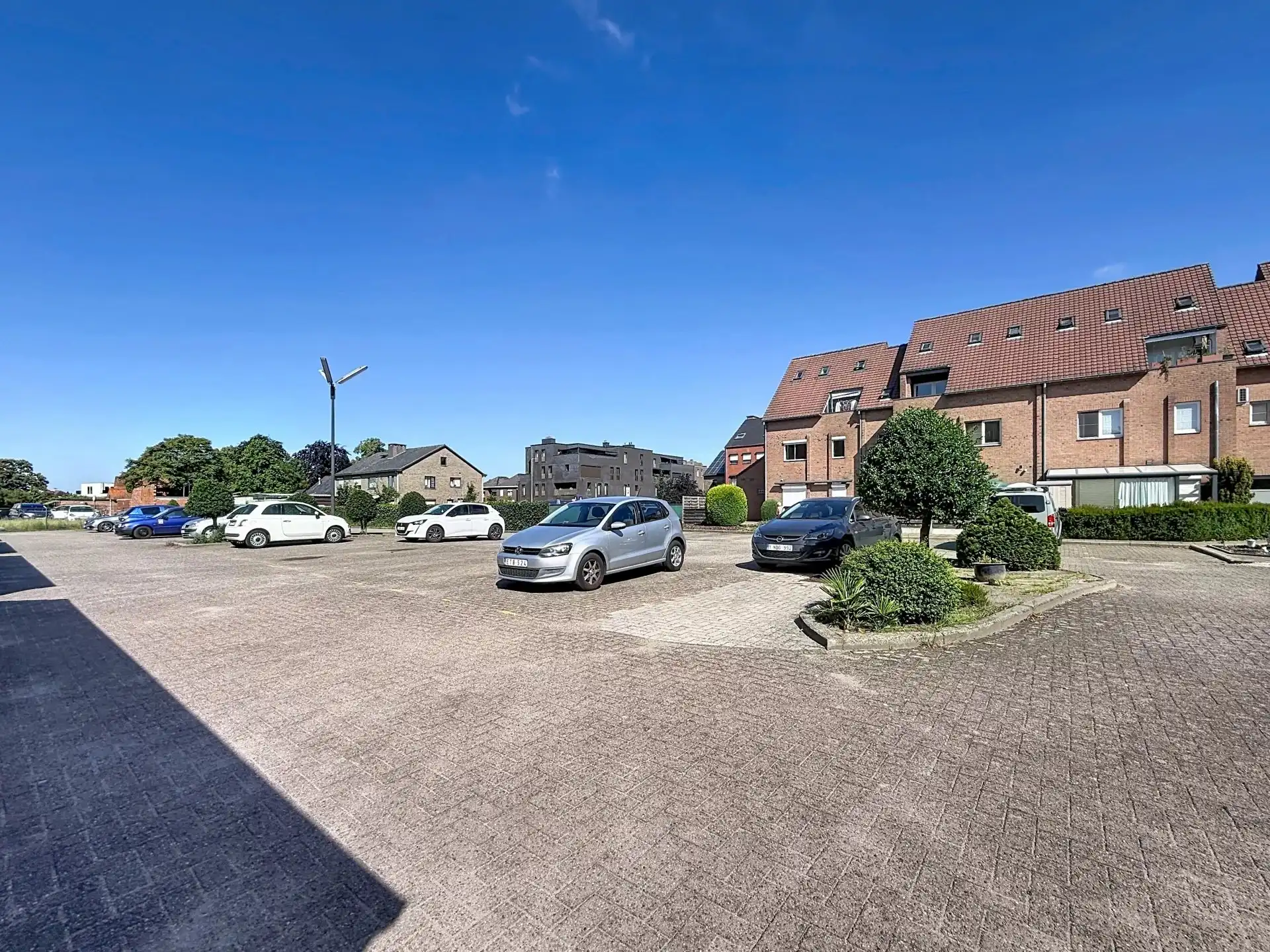 Gelijkvloers appartement in hartje Lommel met staanplaats. foto 21