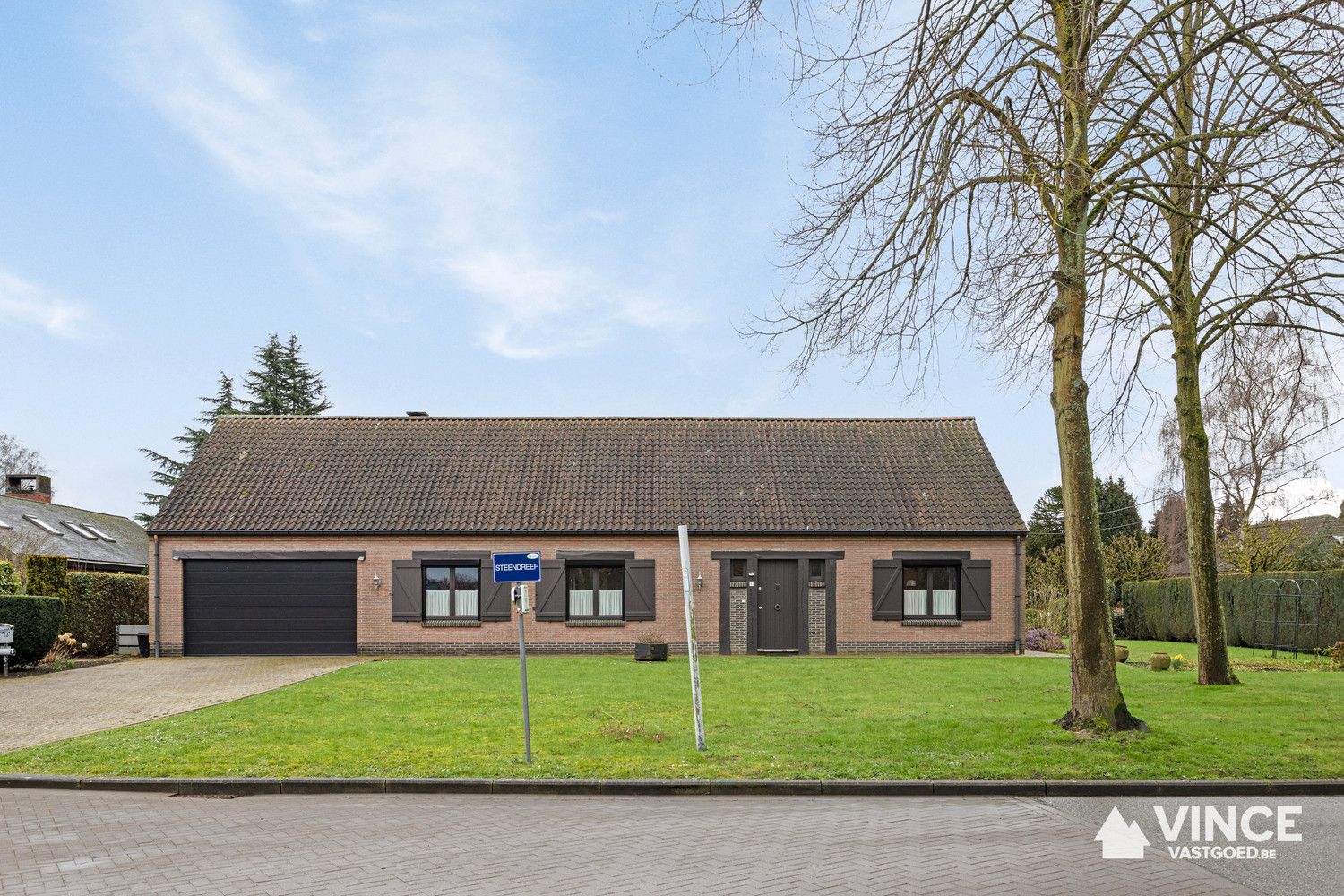 Gelijkvloerse woning in hoevestijl met veel uitbreidingsmogelijkheden foto 2