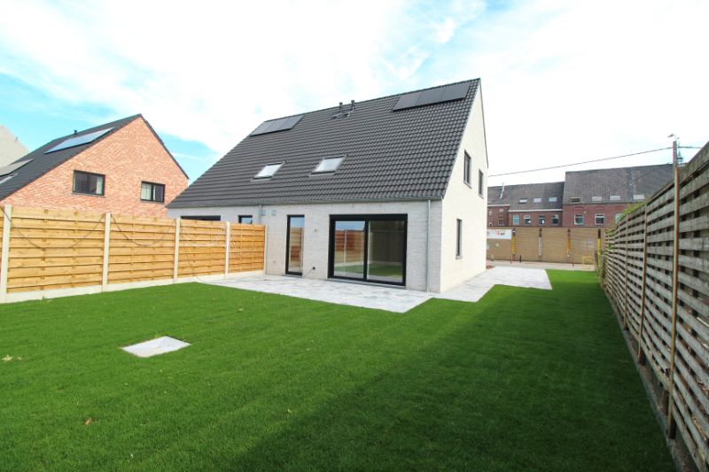 Zeer energiezuinige nieuwbouwwoning te Roeselare foto 6