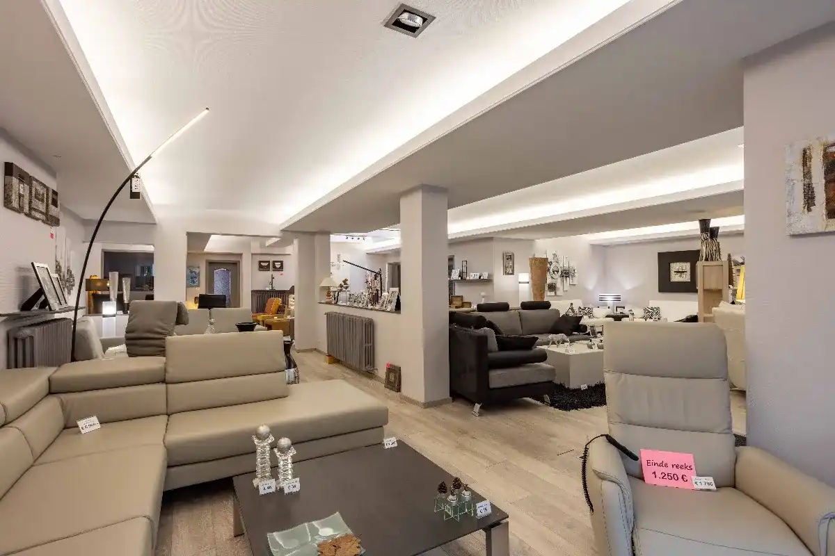 Ruime woning met showroom, atelier en appartement te koop! foto 7