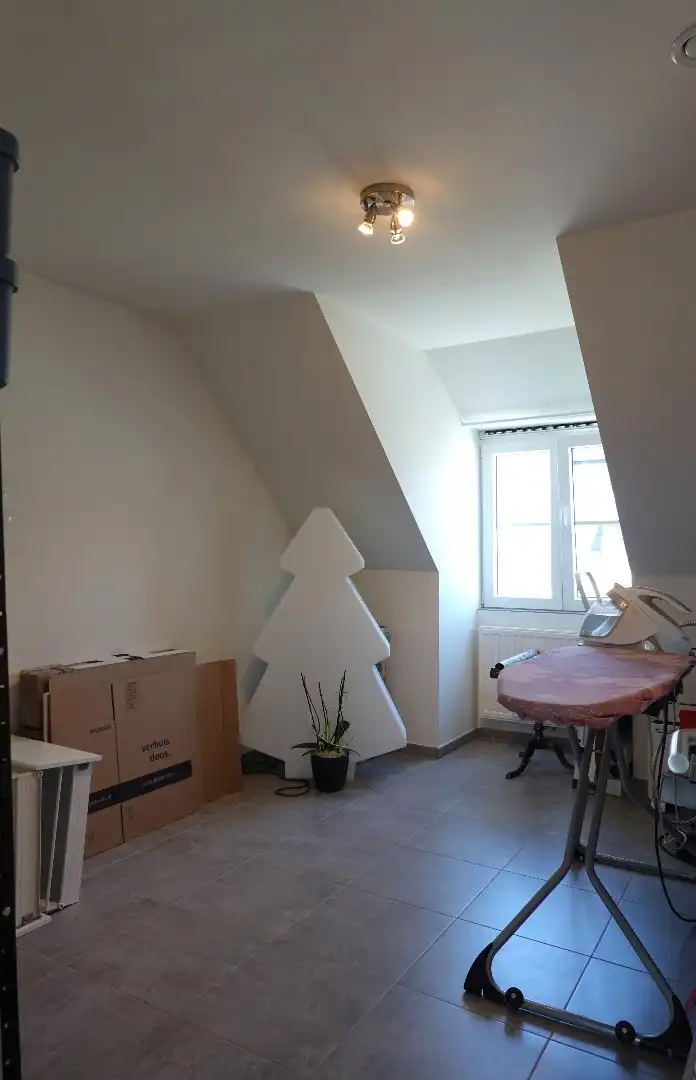 Prachtige halfopen nieuwbouwwoning met inpandige garage en zuidgerichte tuin foto 13