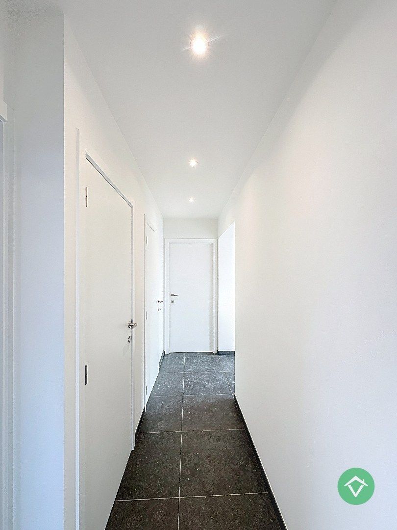 Volledig gerenoveerd appartement op de eerste verdieping met terras – De Mokker, Koekelare foto 3