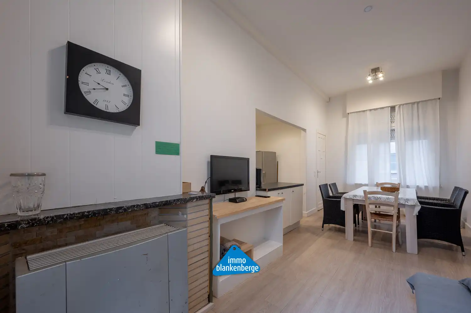 Instapklaar Appartement met Twee Slaapkamers aan de Haven van Blankenberge foto 2