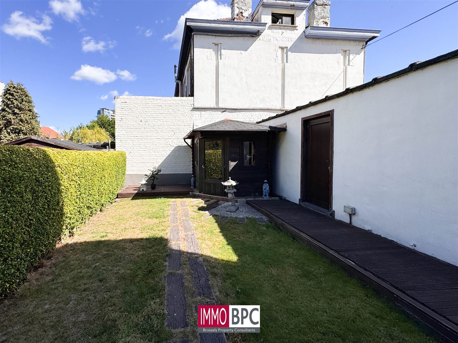 Gezelllige  woning met tuin en 2 garages  in Ganshoren! foto 5