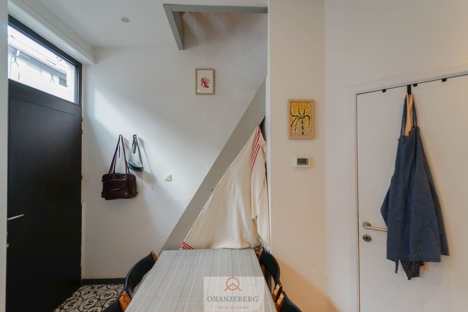 Charmante gerenoveerde woning met terras op topligging! foto 22