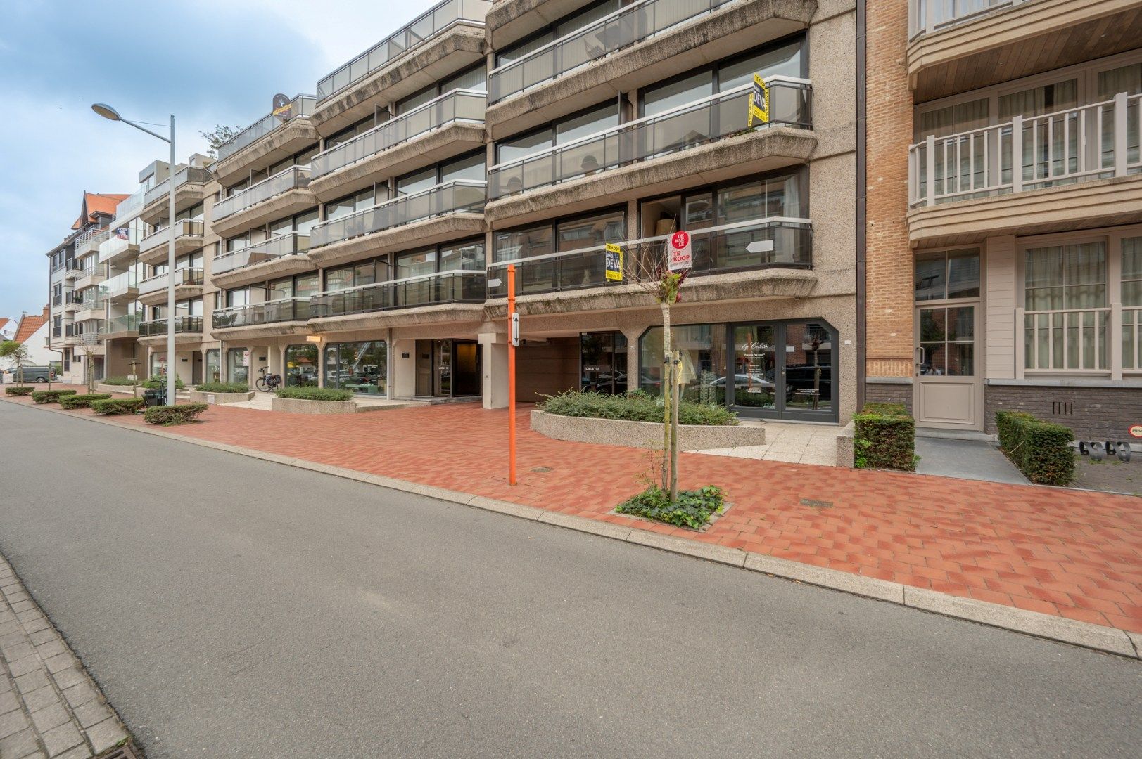 Mooi gemeubeld appartement op super locatie tussen de Zoutelaan en de Dumortierlaan foto 10