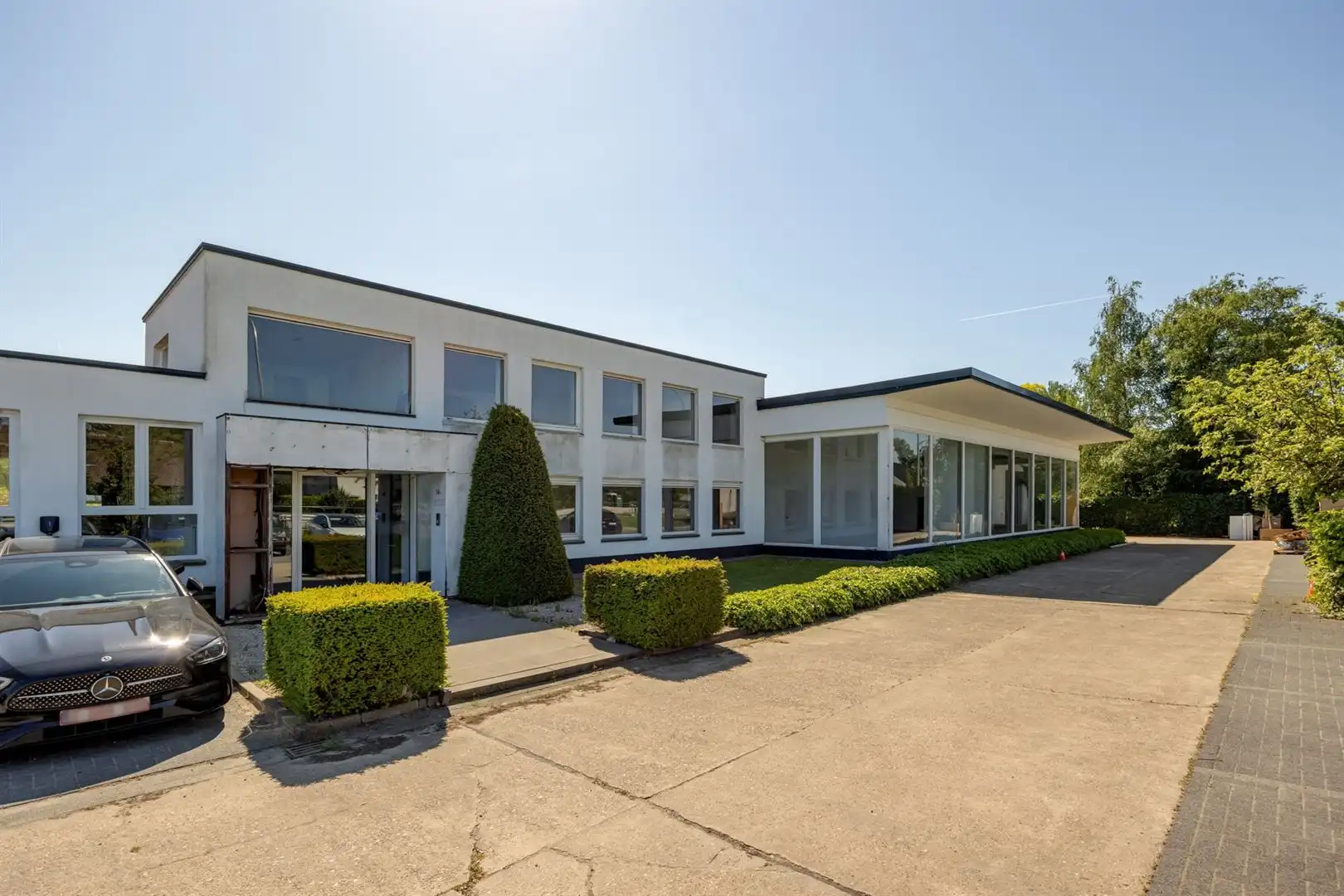 Strategisch gelegen magazijn foto 2