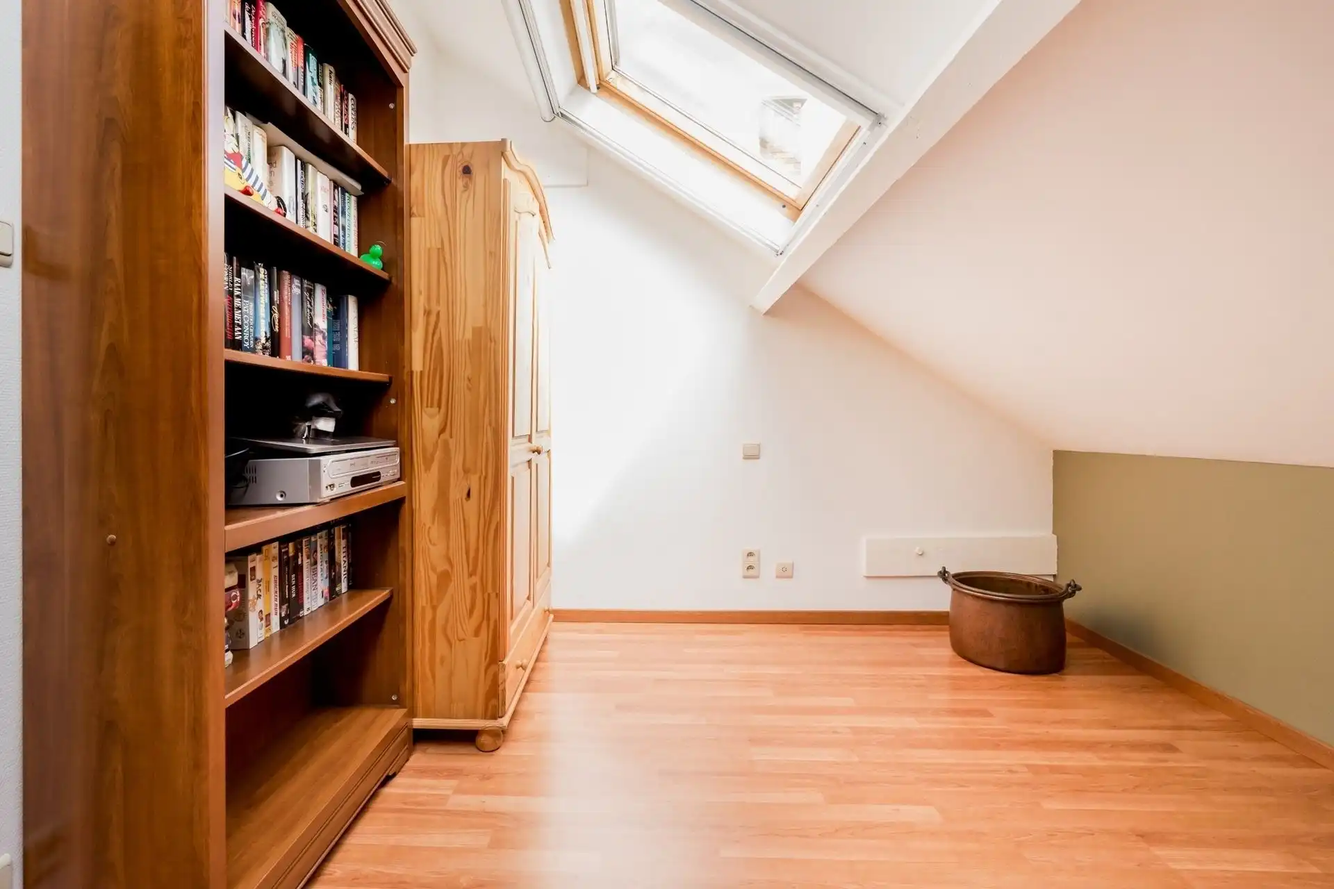 Ruime karaktervolle woning met 6 slpks en tuin! foto 26